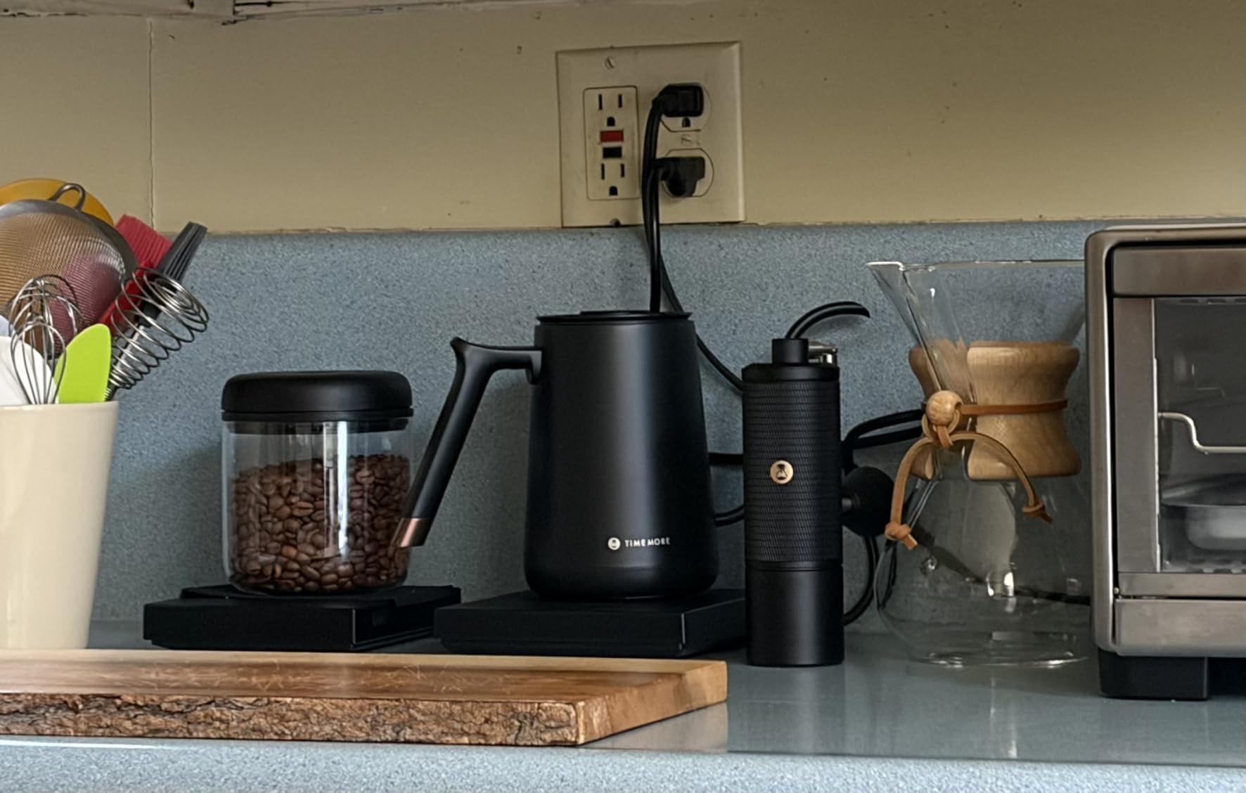 TIMEMORE Chestnut C2S Manual Coffee Grinder - Full Metal Body, 25g Capacity, CNC Stainless Steel Conical Burr, Adjustable Grind Setting, Double Bearing, Portable Hand Grinder, Black customer photo 2