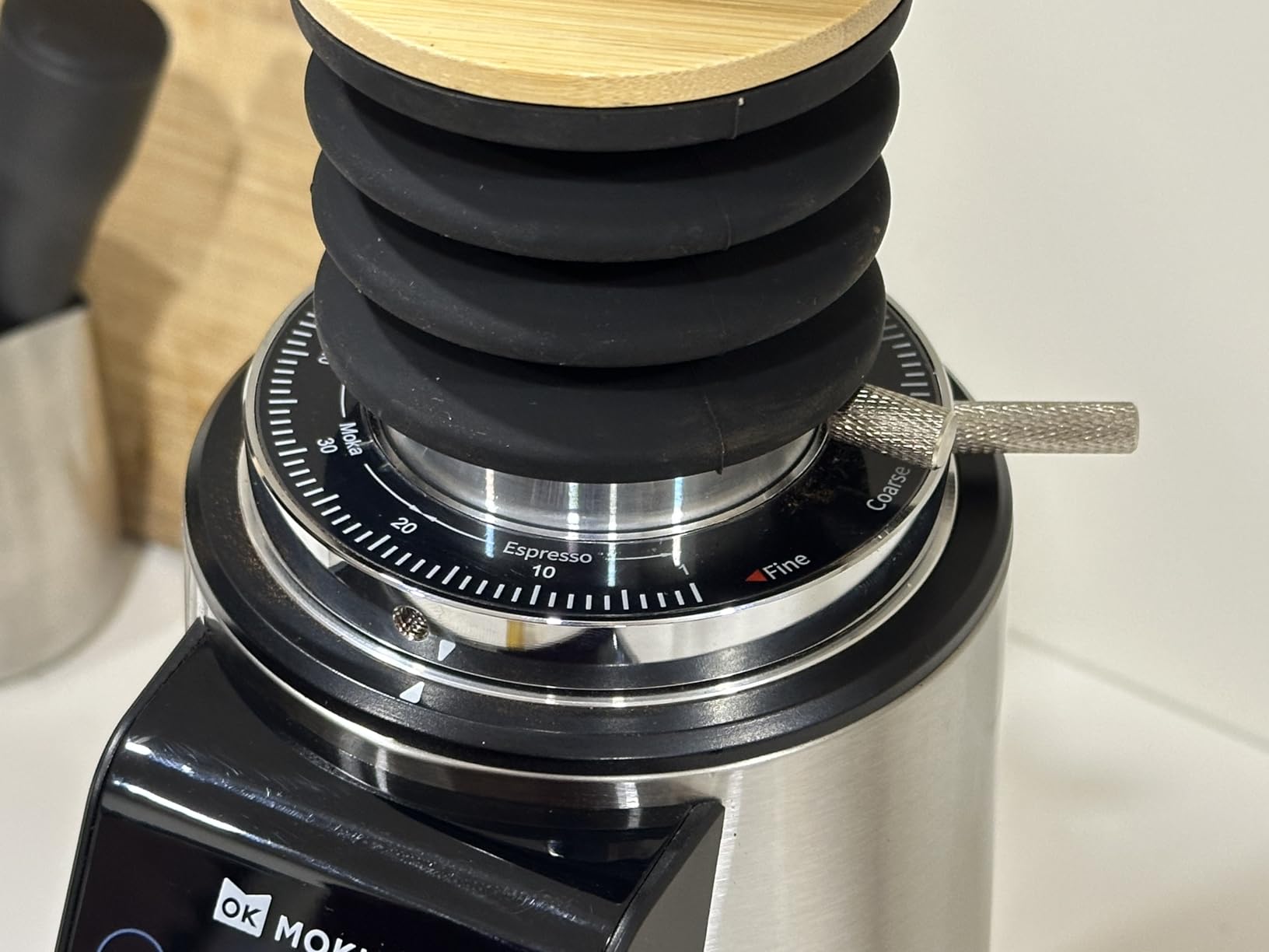 MOKKOM Professional 64mm Flat Burr Coffee Grinder with 100 Grind Settings, All-Metal Stainless Steel Body, Coffee Bean Grinder with Adjustable Electronic Timer, Anti-Static, LED Display customer photo 1