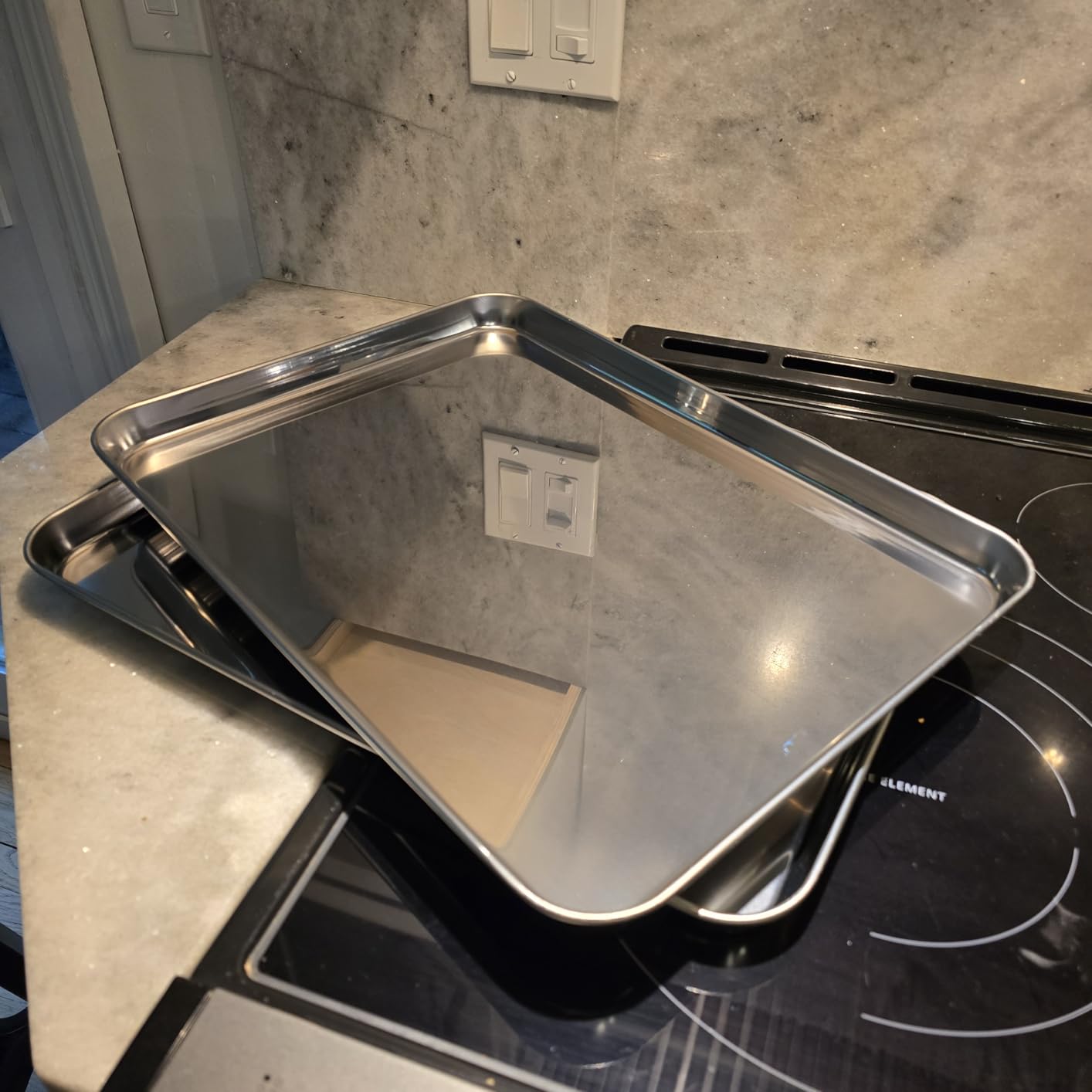 Baking Sheet Set of 2, Commercial Grade Stainless Steel Cookie Sheets for Baking, 18 x 13 Inch Thicker Large Baking Pans Oven Tray, Warp Resistant Nonstick Half Sheet Pan, Nontoxic & Heavy Duty customer photo 1