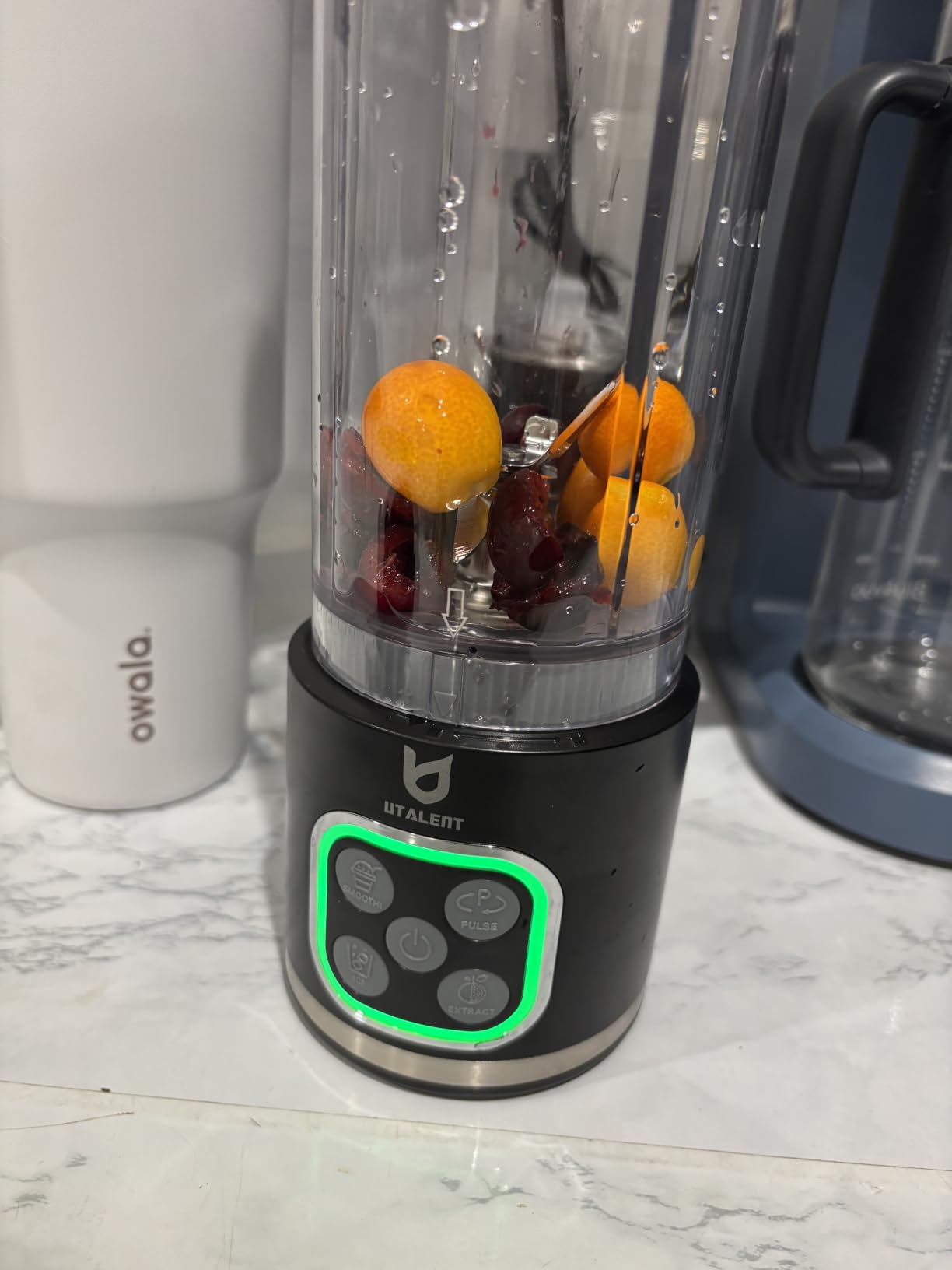 UTALENT Cordless Portable Blender, Ice Crush, 700W Motor, 25oz Cup, 4 Mode, USB-C Rechargeable customer photo 2