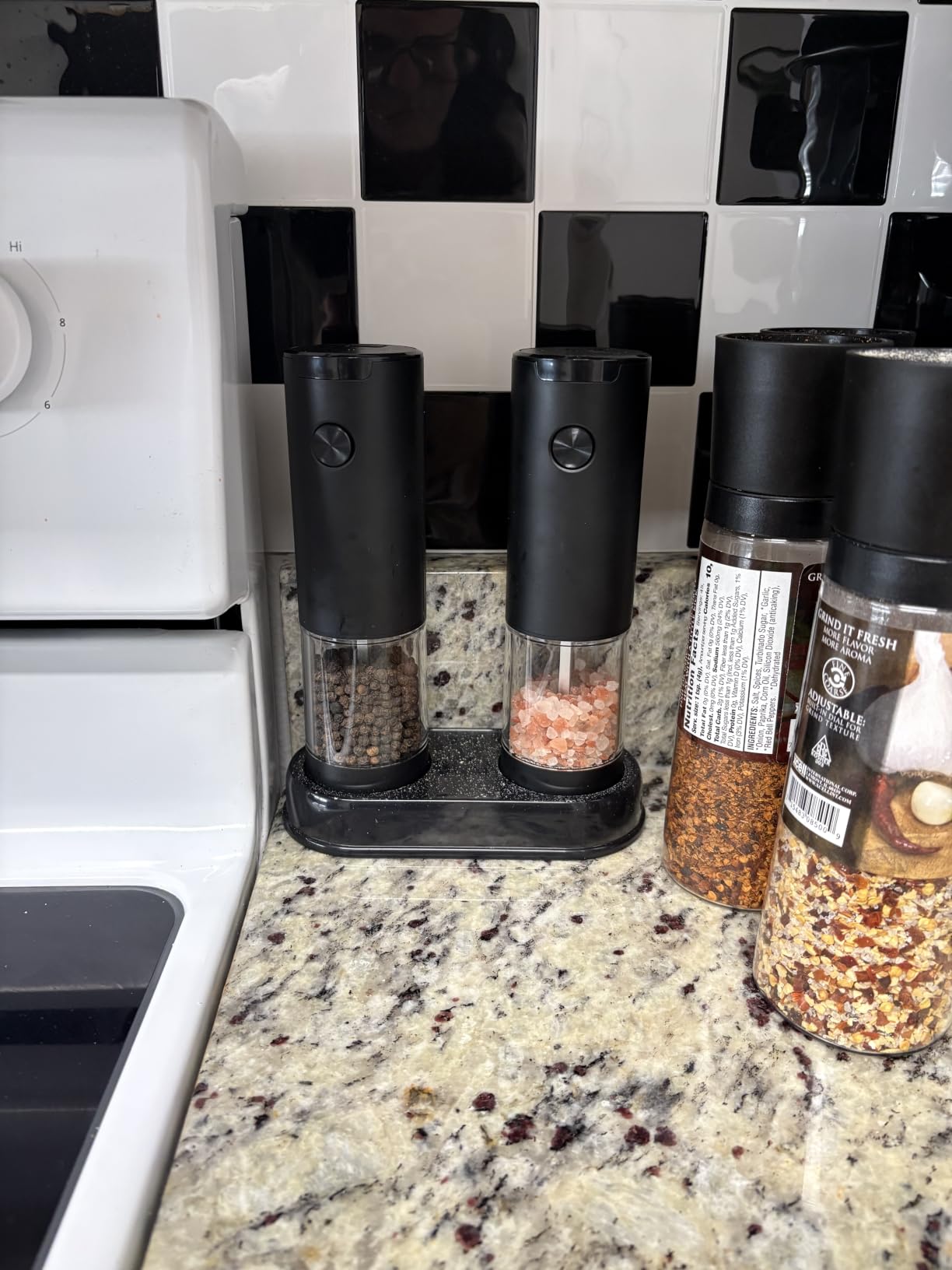 Salt and Pepper Grinder Set - Electric Automatic Adjustable Grinder customer photo 1