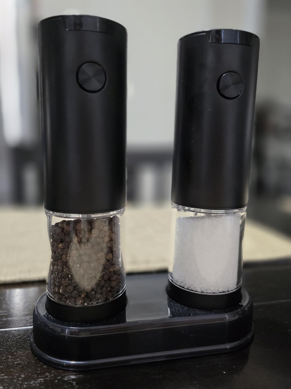 Salt and Pepper Grinder Set - Electric Automatic Adjustable Grinder customer photo 2