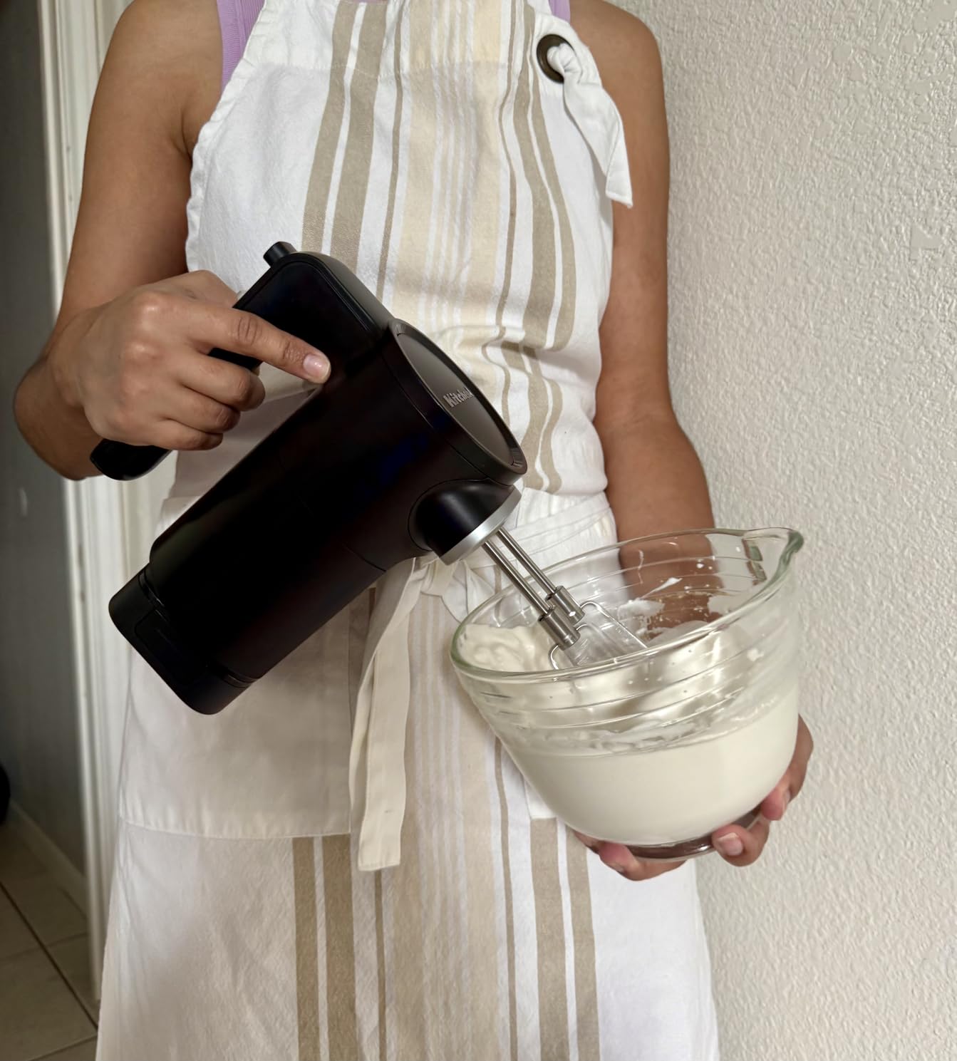 KitchenAid Go Cordless Hand Mixer, Metal - KHMR762, Porcelain White customer photo 2