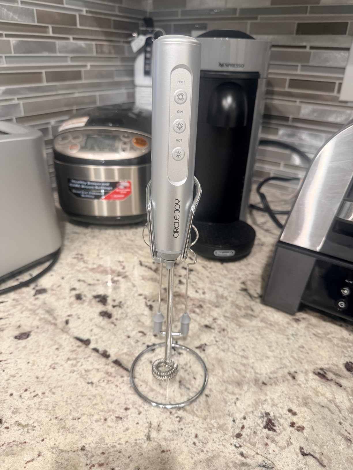CIRCLE JOY Rechargeable Handheld Milk Frother Wand with Stand, 3 Variable Speeds, 3 Whisks and Storage Box, Electric Drink Mixer for Latte, Cappuccino, Hot Chocolate, Eggs and Protein Powder, Black customer photo 2