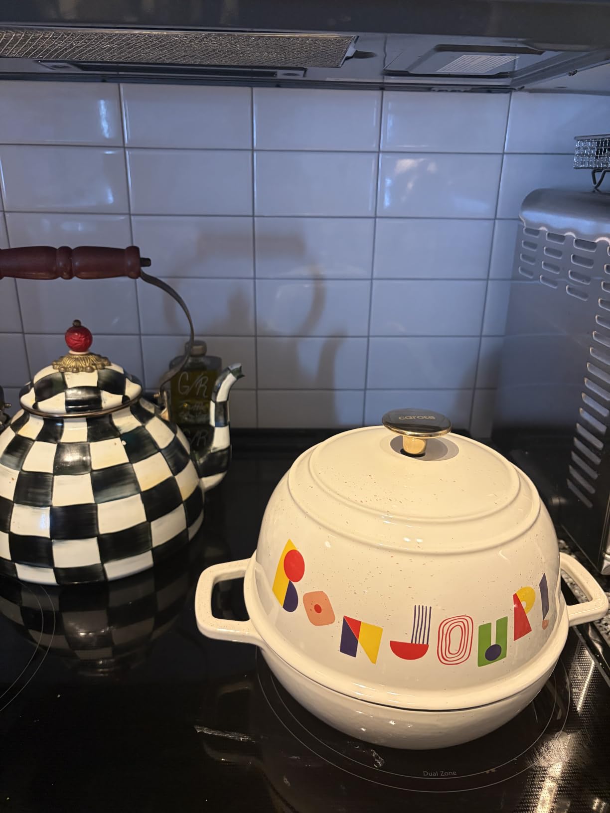 CAROTE Enameled 5QT Cast Iron Dutch Oven Pot with Gift Box, Bonjour | Sourdough Bread Baking, Healthy & Non-Toxic, All Stovetop Compatible, Oven Safe up to 500° F, Easy to Clean customer photo 1