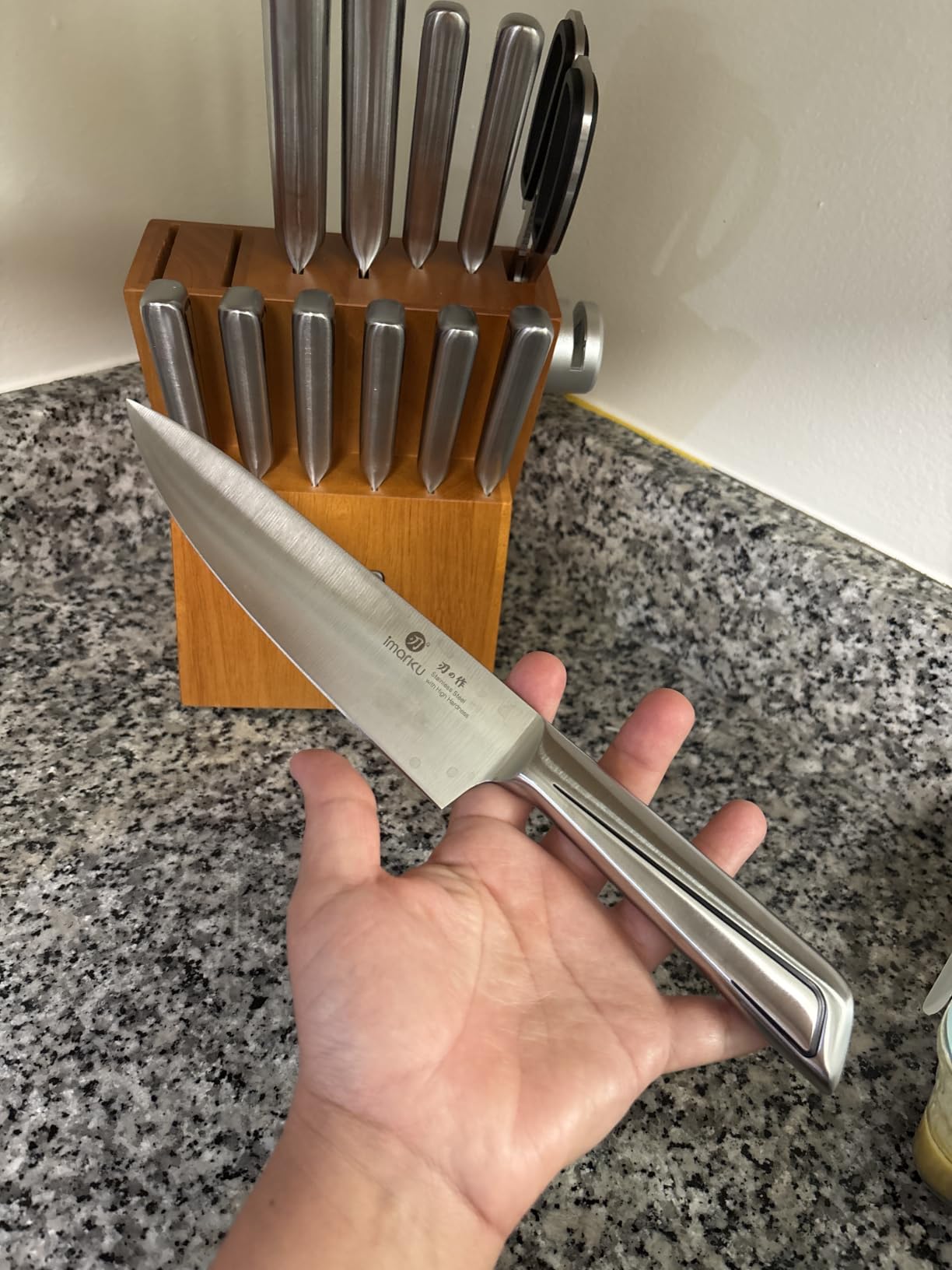 imarku Japanese High Carbon Stainless Steel Knife Set with Block, Precision-Forged Gyutou Kitchen Knives with Built-in Sharpener, Ultra-Sharp 10–15° Edge, Ergonomic Non-Slip Handle, Dishwasher Safe customer photo 1