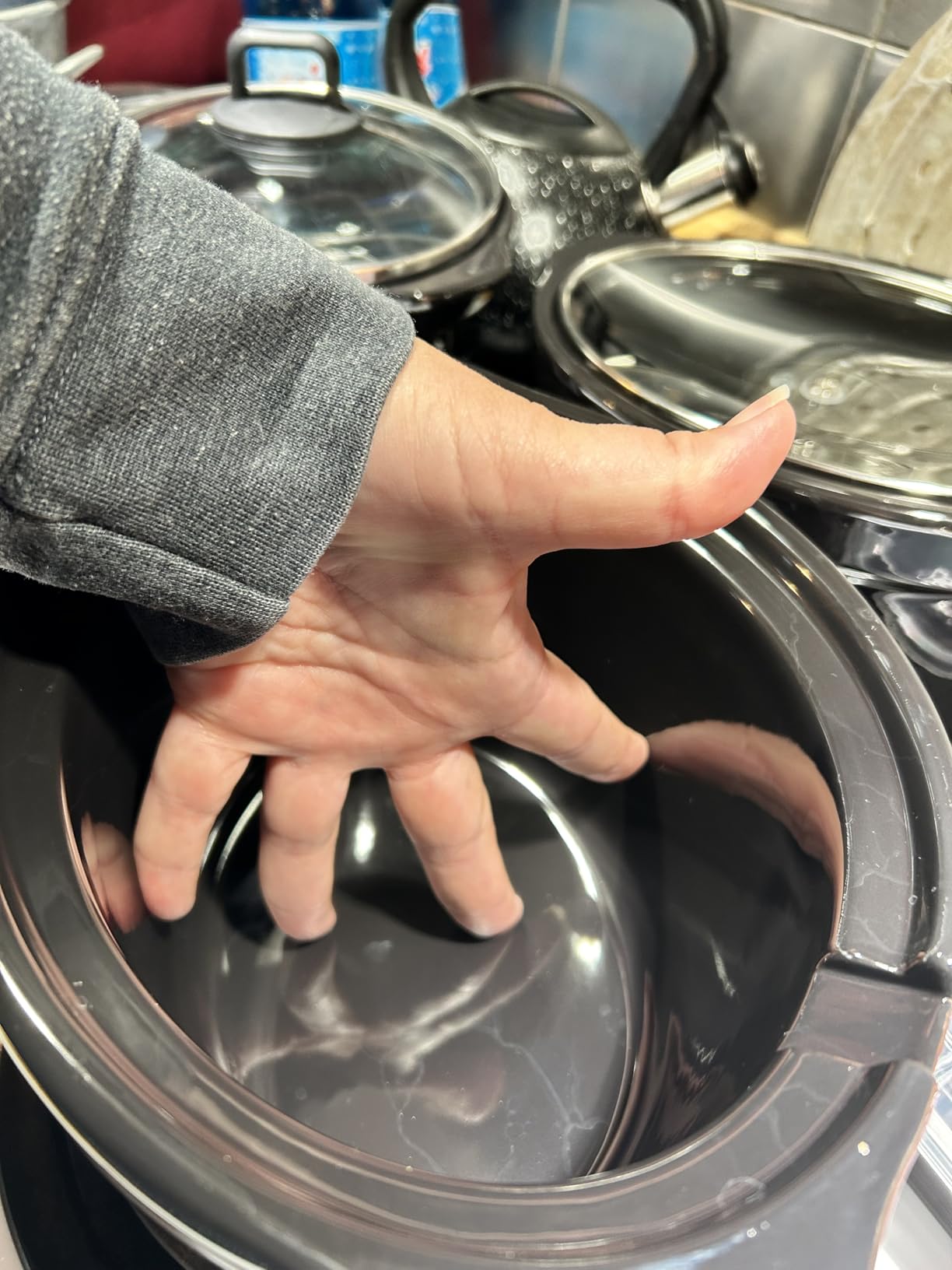 Chefman Triple Slow Cooker & Food Warmer, Three Crock Slowcooker with 2.5 Qt. Ceramic Crocks, 7.5-Quart Total Capacity, PFAS-Free, Three Temperature Settings, Dishwasher-Safe Parts – Stainless Steel customer photo 1
