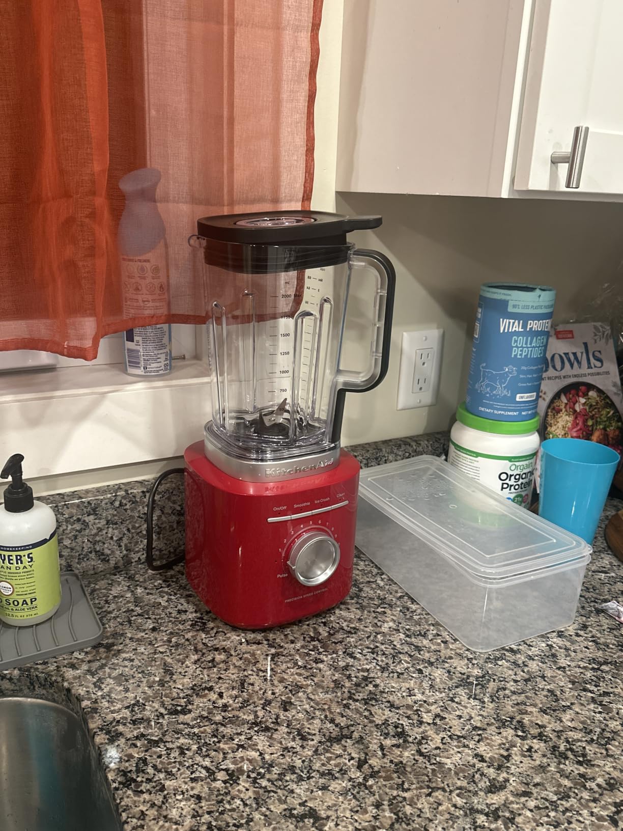 KitchenAid Pure Power Blender with 2 Personal Blending Jars, 1700 Watt Peak Power*, KSB2078, Porcelain White customer photo 2