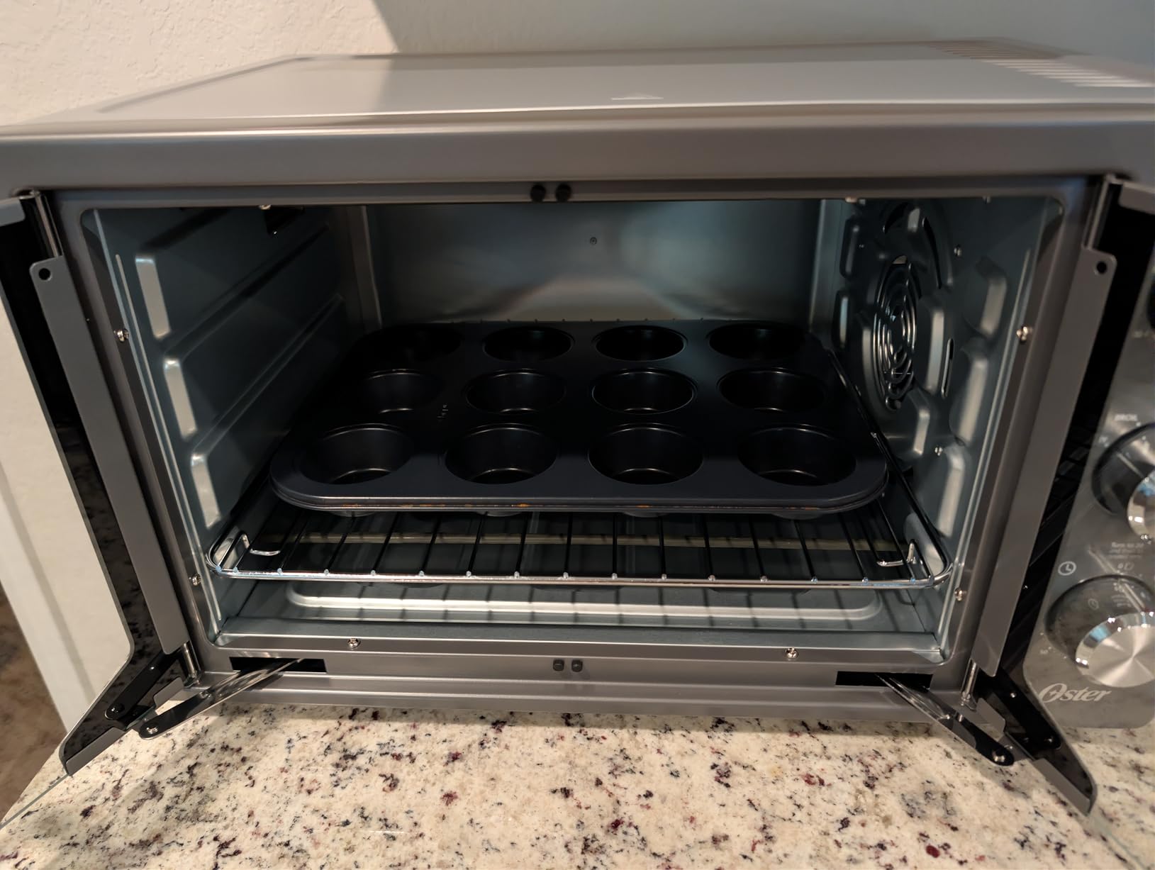 Oster Extra-Large 42L French Door Countertop Toaster Oven, 6-in-1 Air Fryer Oven with Air Fry Rack, Wire Rack, Baking Pan and Crumb Tray, Stainless Steel customer photo 1