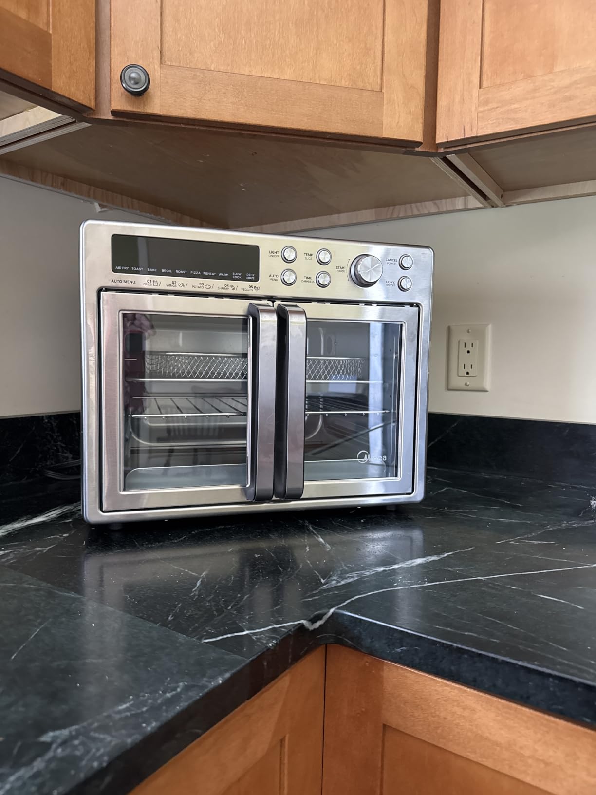 Midea Flexify Slim 8-in-1 French Door Toaster Oven Air Fryer Combo, Compact Countertop Oven with Infrared SpeedHeat, 25 Quart Capacity, Stainless Steel customer photo 1
