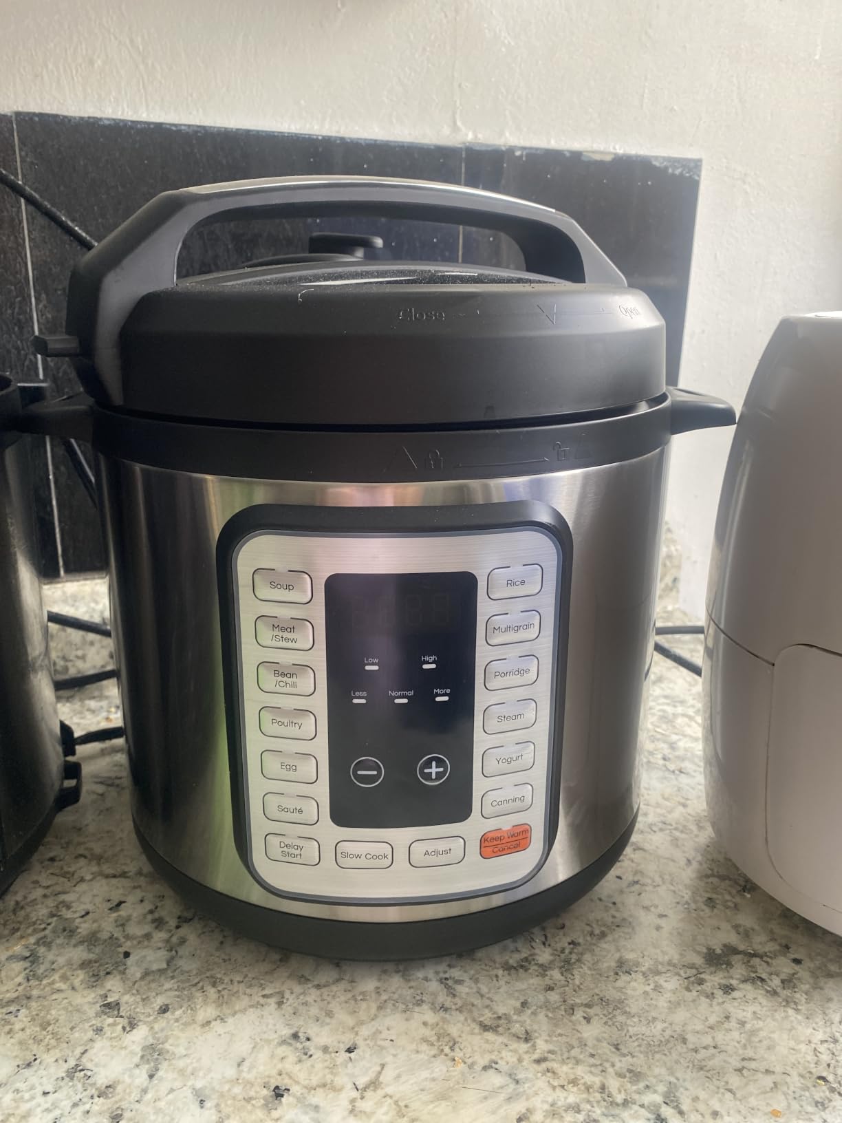 DUMOS 16-in-1 Electric Pressure Cooker, 6QT Programmable Multi Cooker with 12 One-Touch Presets, Soup Steam Yogurt and More, Ceramic Inner Pot Delay Start & Keep Warm, Includes Recipe Guide, Silver customer photo 1