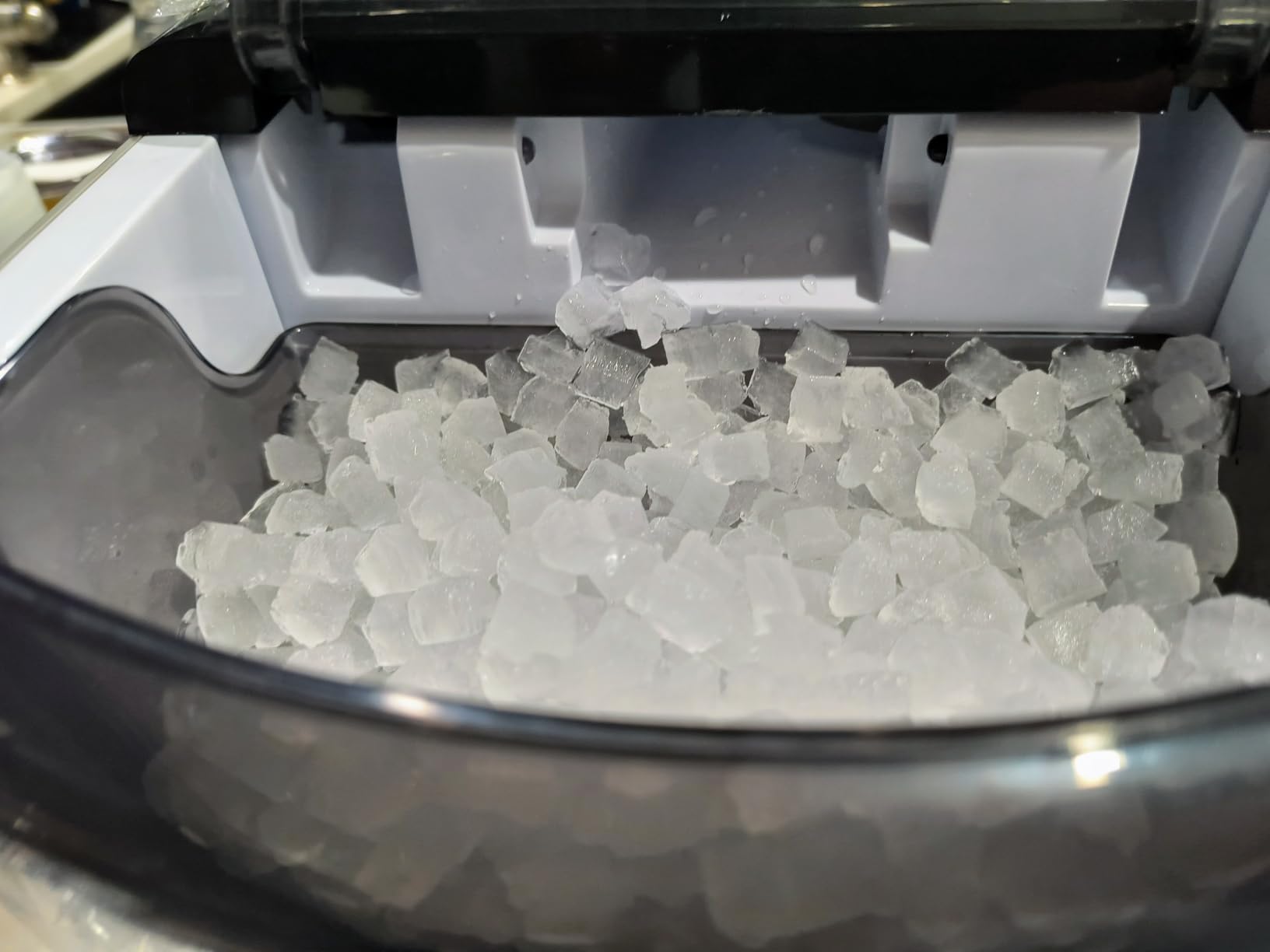 Euhomy Countertop Nugget Ice Maker, 35lbs Daily Sonic Crushed Ice Machine customer photo 1