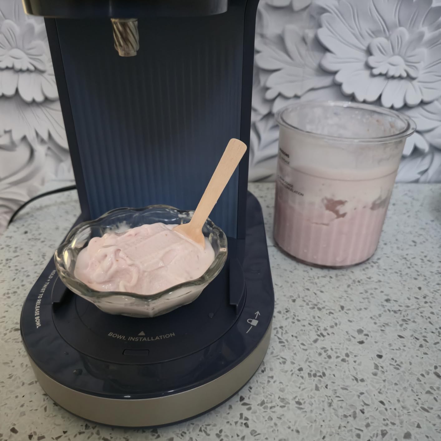 Ninja Creami XL 11-in-1 Ice Cream Maker with XL Capacity, NC601 customer photo 2