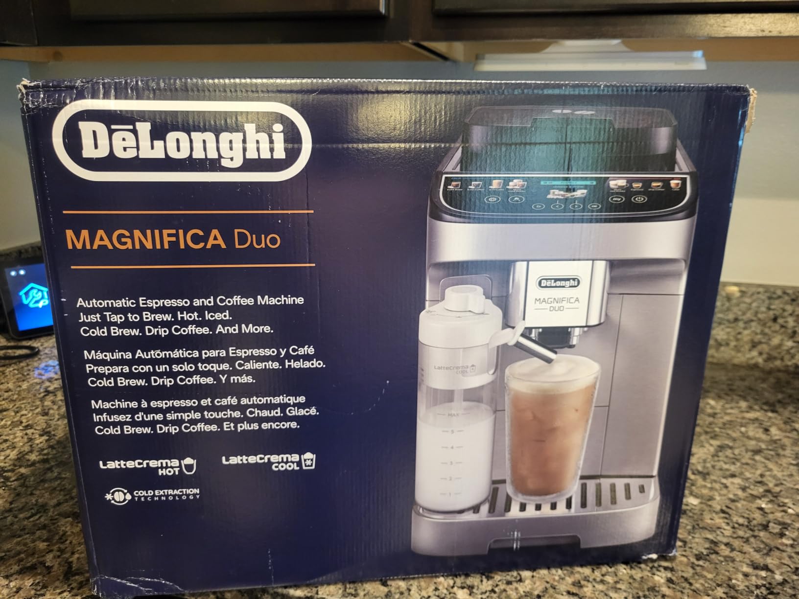 De'Longhi Magnifica Duo Automatic Espresso Machine - 20 One-Touch Recipes, Hot & Cold Milk Frother, Built-In Grinder, Touchscreen Display customer photo 2