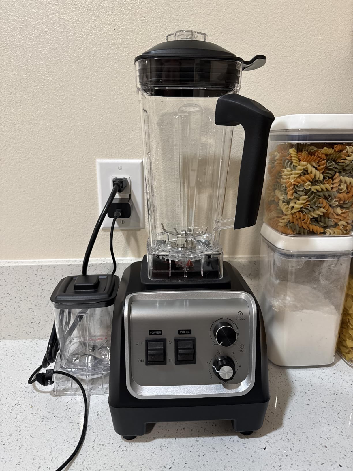 H-Duka 1800W Blender for Smoothies, 70oz Pitcher & 20oz Grinder, 28000 RPM customer photo 2