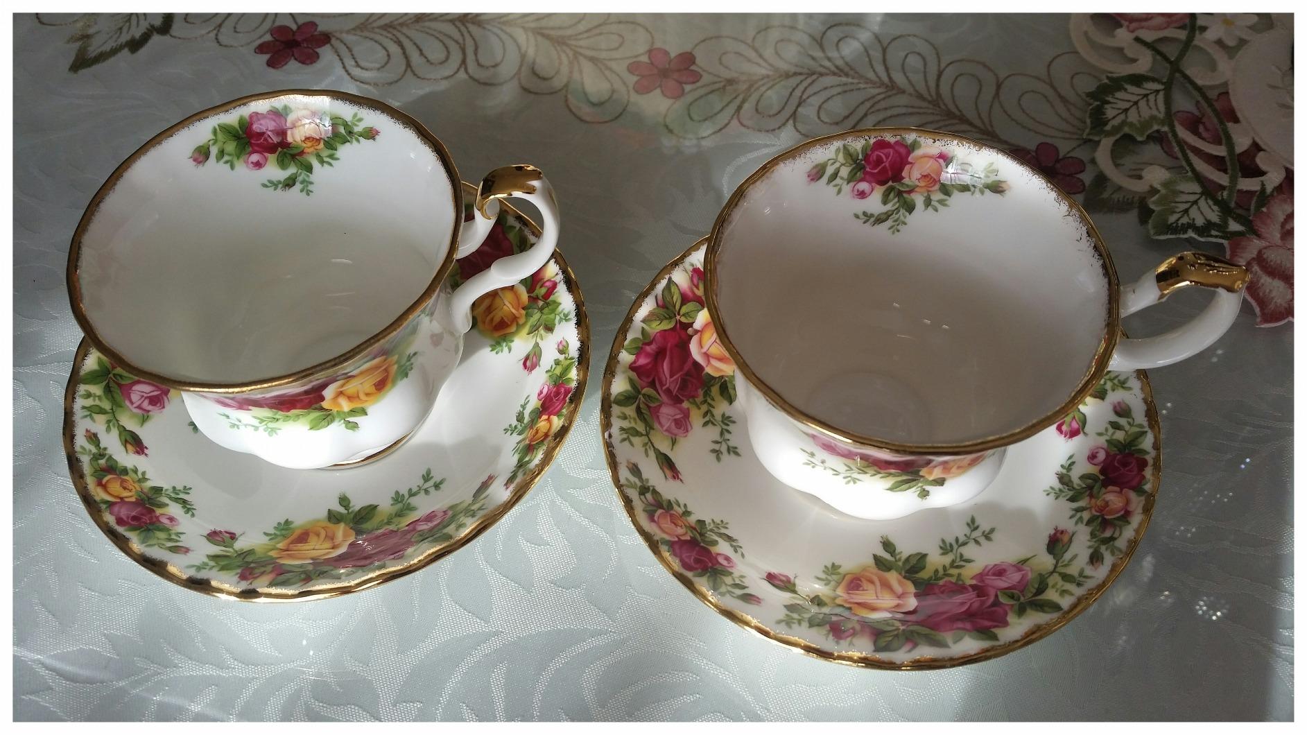 Royal Albert Old Country Roses Teacup & Saucer Set customer photo 1