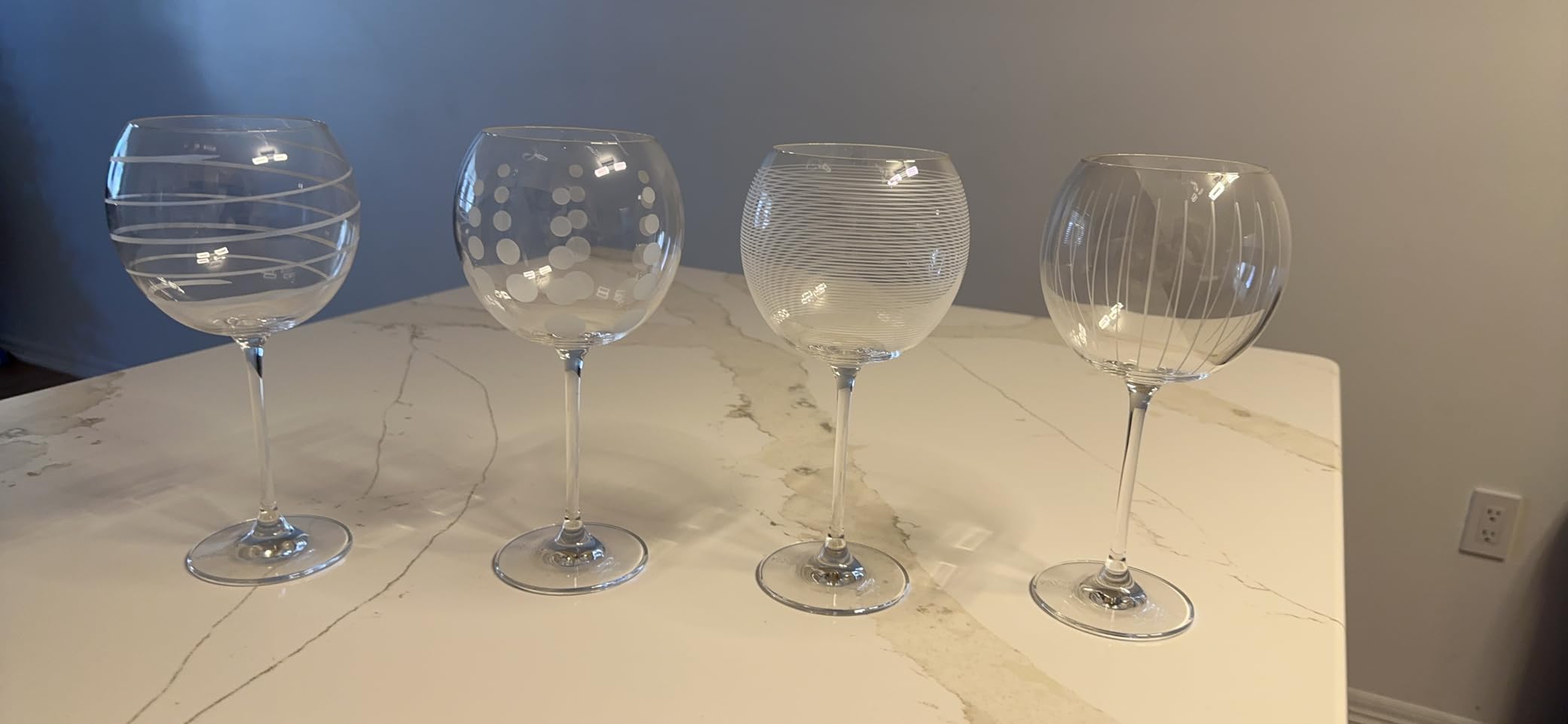 Mikasa Cheers Balloon Goblet Wine Glass, 24.5-Ounce, Set of 4, Transparent customer photo 2