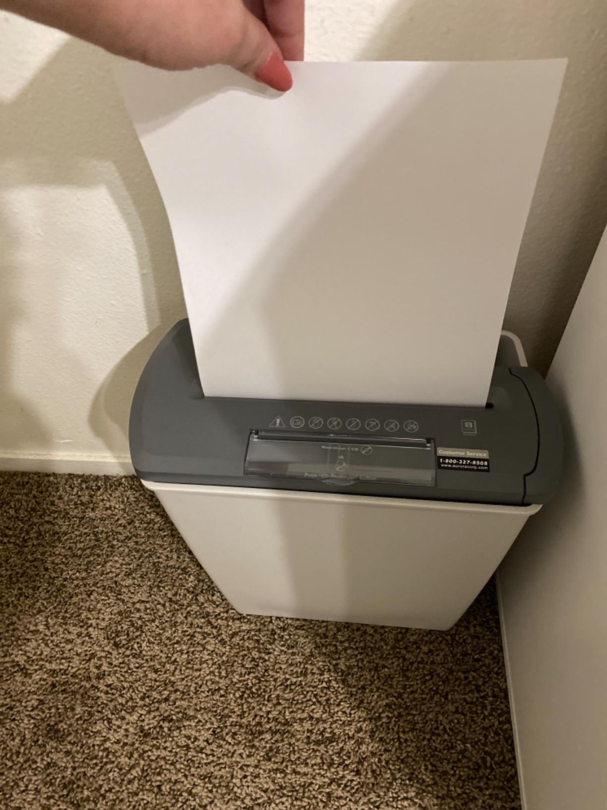 Aurora AS810SD 8-Sheet Strip-Cut Paper, CD and Credit Card Shredder Basket customer photo 2