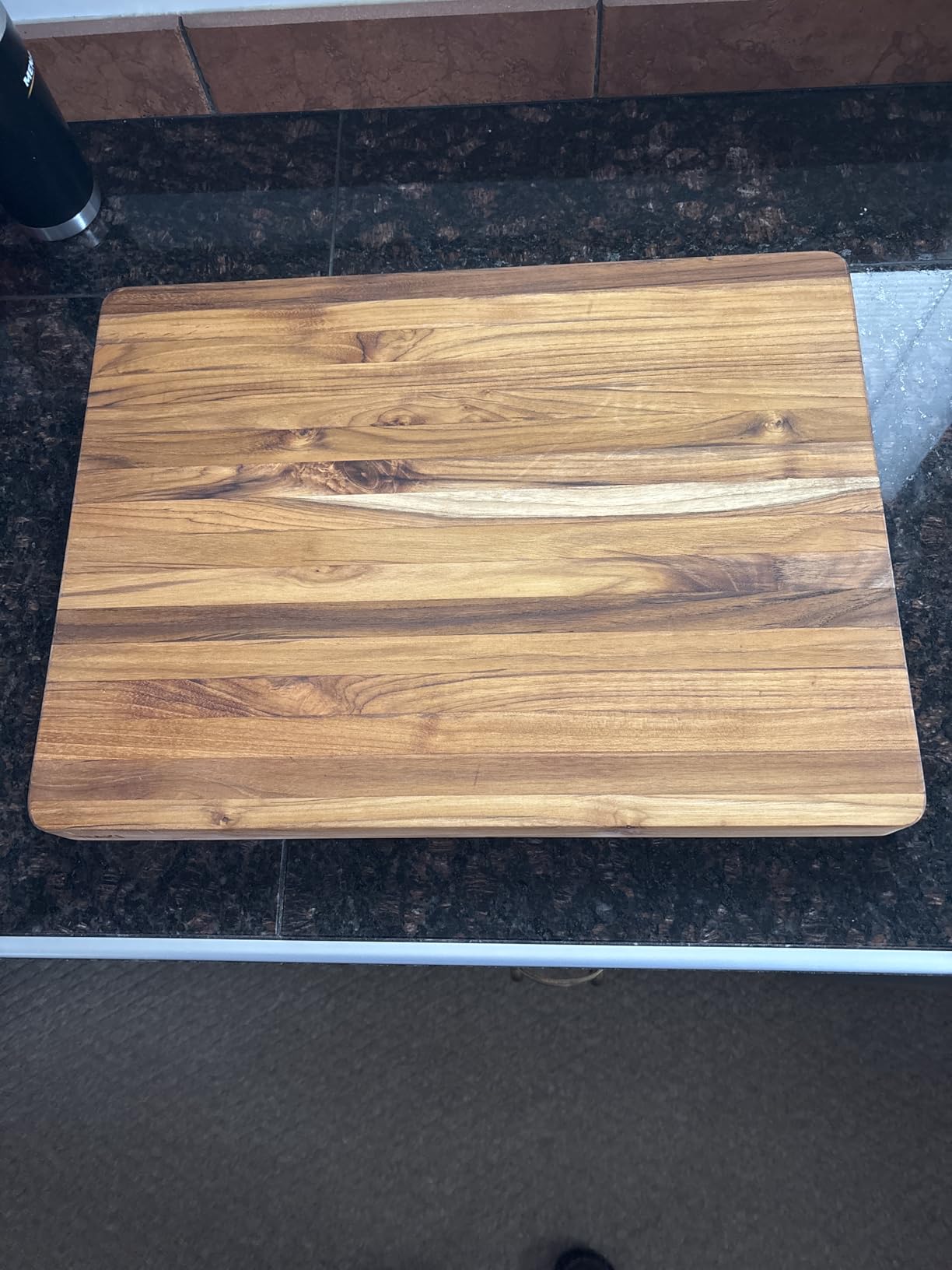 Teakhaus Edge-Grain Teak Wood Cutting Board with Grip Handles, Extra Large customer photo 1