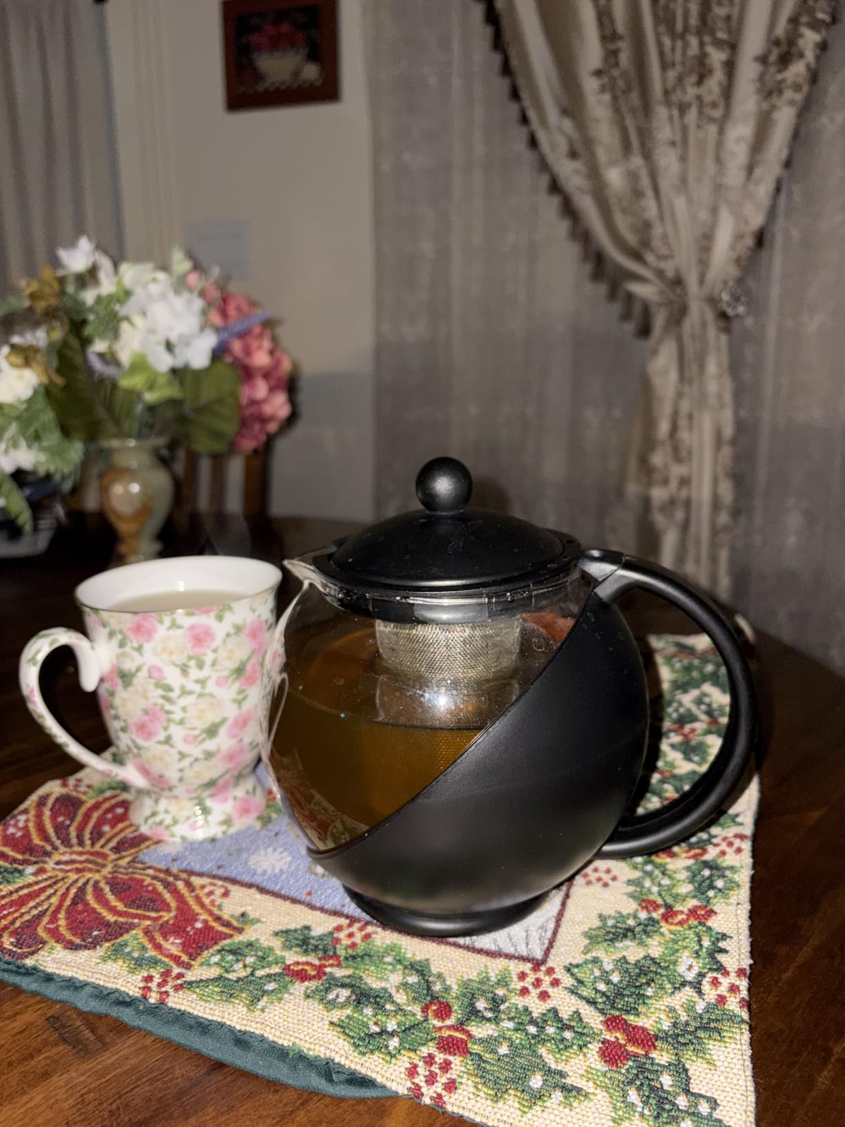 Primula Half Moon Teapot with Removable Infuser, Glass Tea Maker with Reusable Fine Mesh Stainless Steel Filter, Dishwasher Safe, 40-Ounce, Black customer photo 1