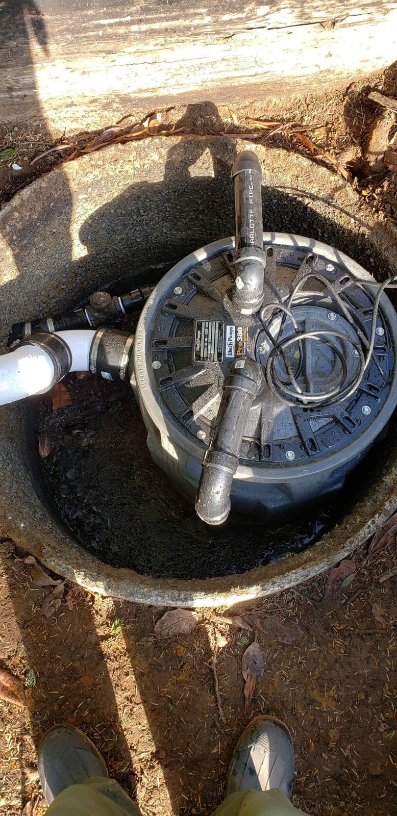 Liberty Pumps P382LE41 4/10-Horse Power 24 by 24-Inch Pro380 Series Simplex Sewage System customer photo 1