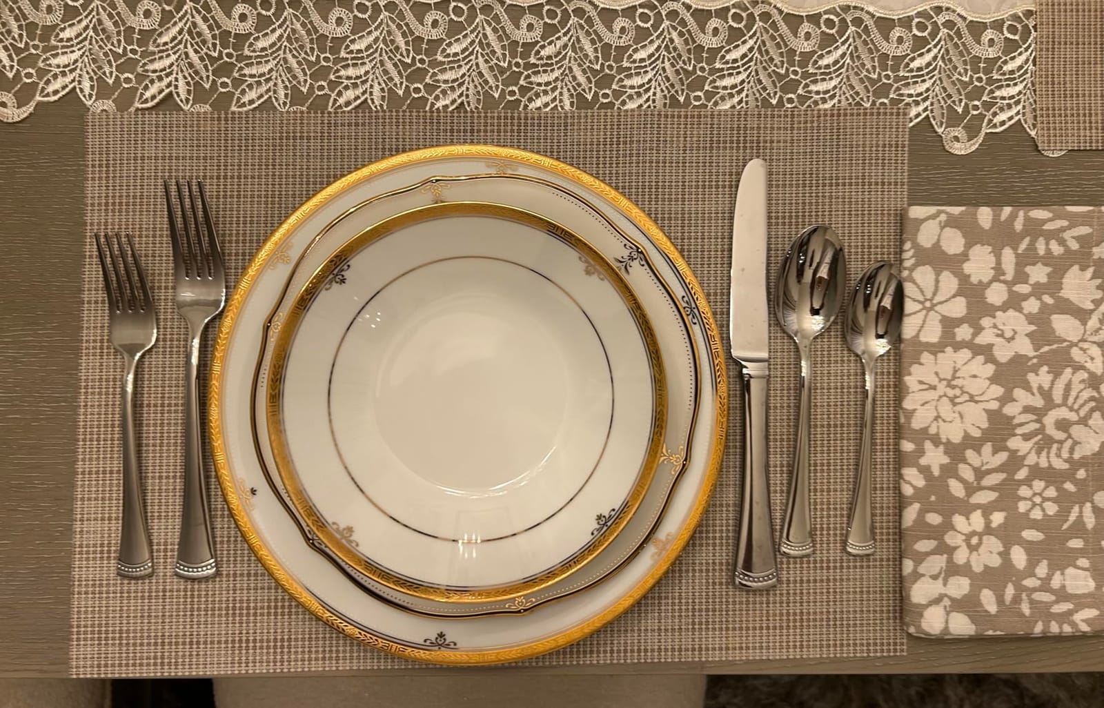 Lenox Portola 65-Piece 18/10 Silverware Set for 12, Flatware customer photo 2