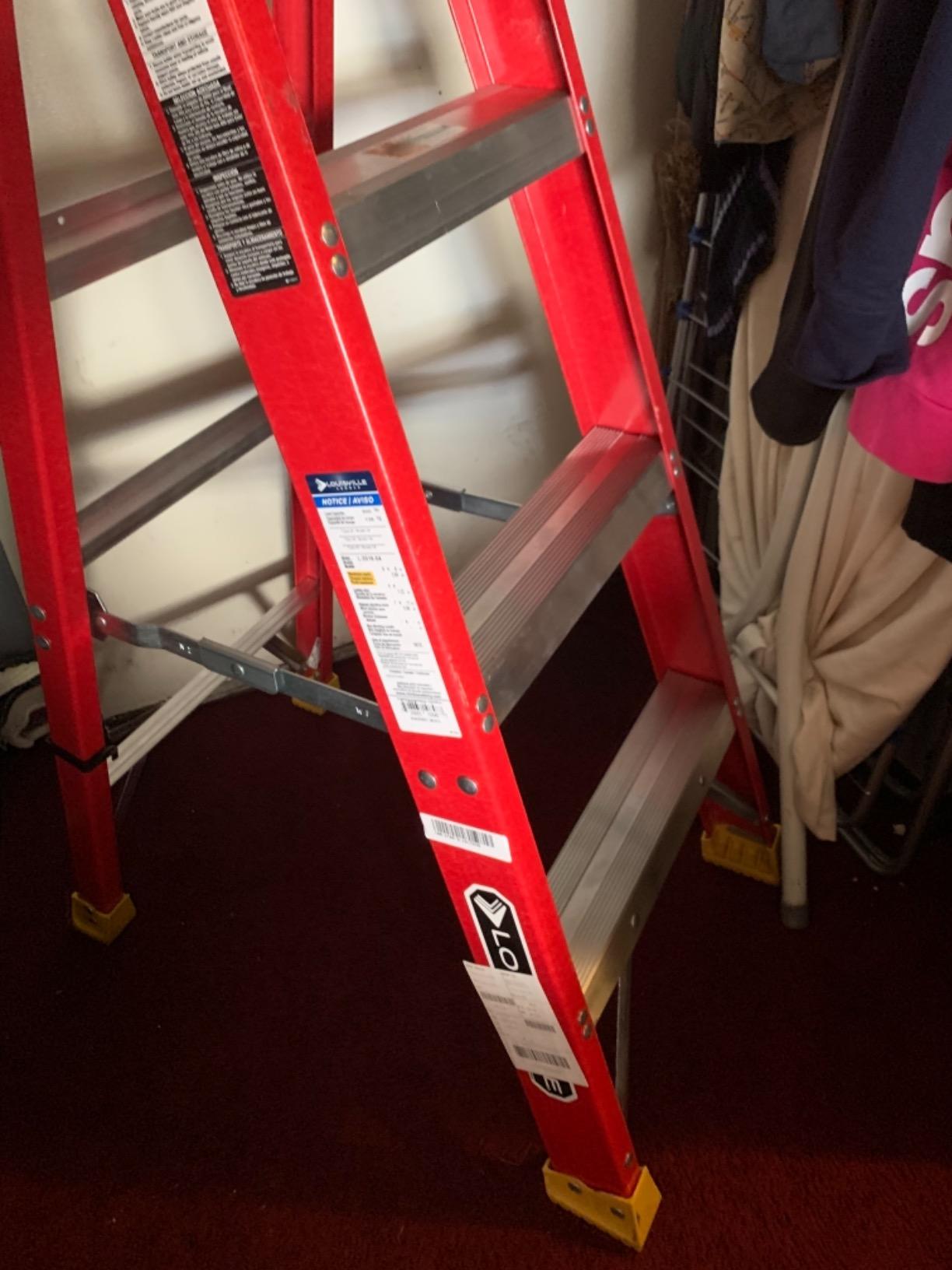Louisville Ladder 4 ft Fiberglass Step Ladder, L-3016-04, Type IA, 300 lbs customer photo 2
