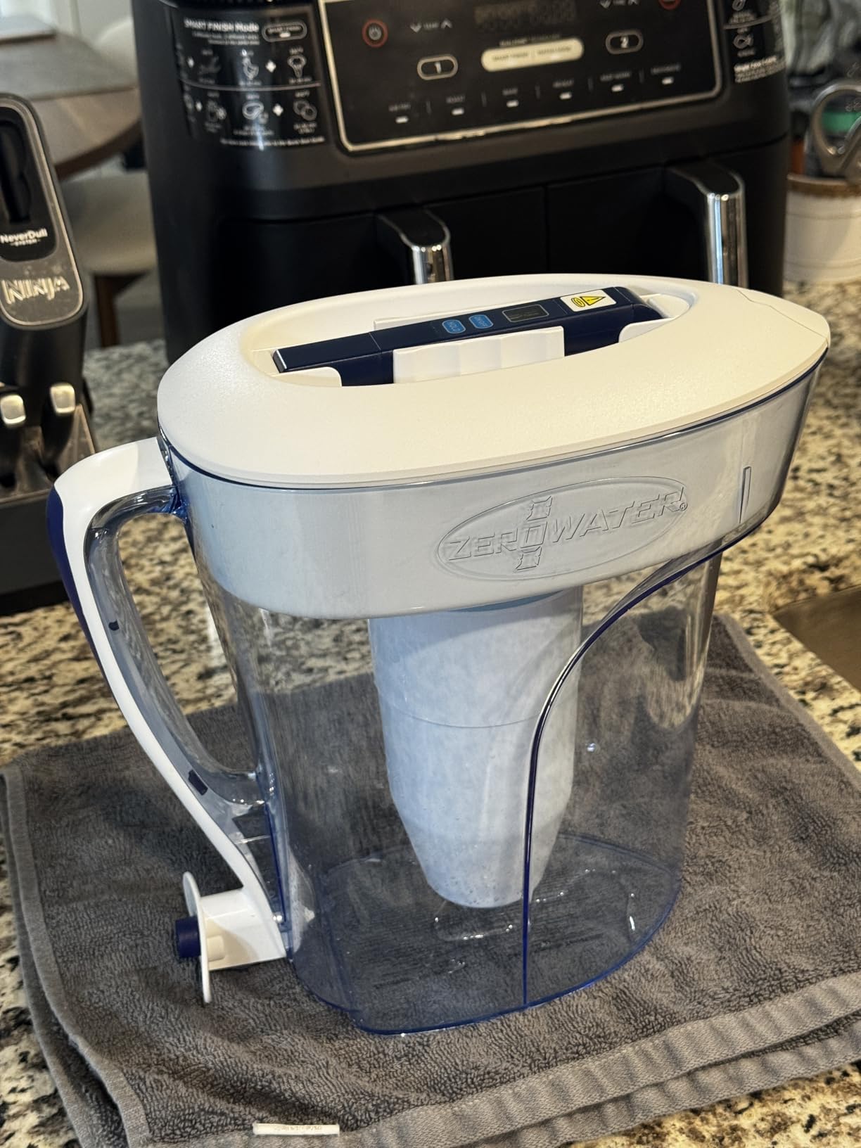 ZeroWater 10-Cup Pitcher Water Filter Removes PFOA/PFAS customer photo 1