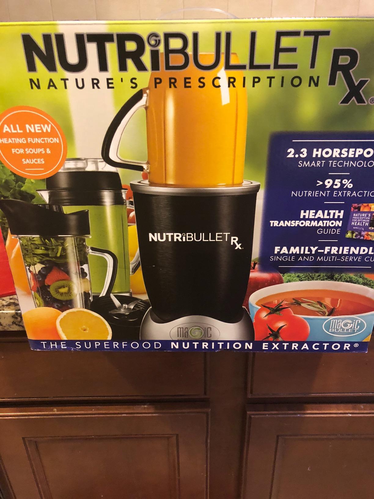 nutribullet Rx Blender, Hot and Cold Blender, 1700W, 1L Pitcher & 30oz Cup, Extractor Blade, Soups, Hot Liquids, and Sauces, Black, N17-1001 customer photo 1