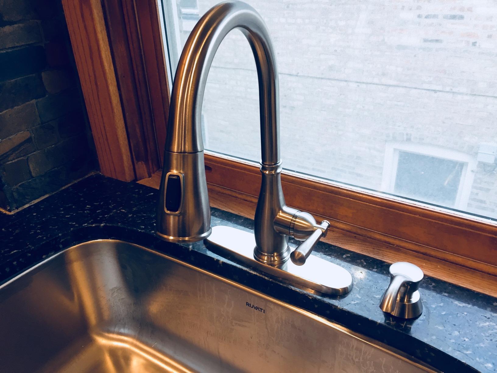 Ruvati 30-in 16-Gauge Stainless Undermount Kitchen Sink - RVM4250 customer photo 2
