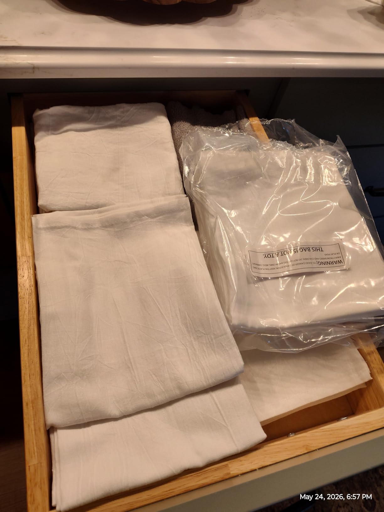 Utopia Kitchen White Flour Sack Towels [12 Pack - 28 x 28 Inch] 100% Cotton customer photo 2