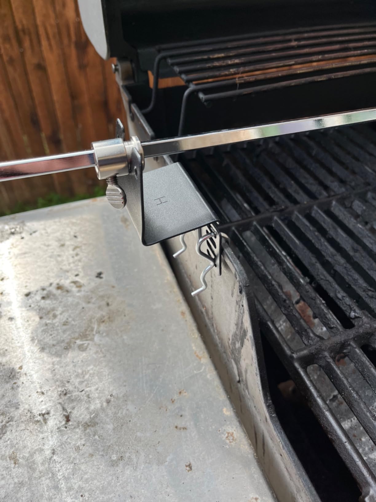 Dyna-Glo Universal Deluxe Rotisserie Kit for Grills customer photo 1