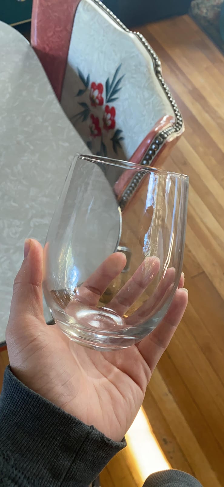 JoyJolt Spirits Stemless Wine Glasses for Red or White Wine (Set of 4)-15-Ounces customer photo 1