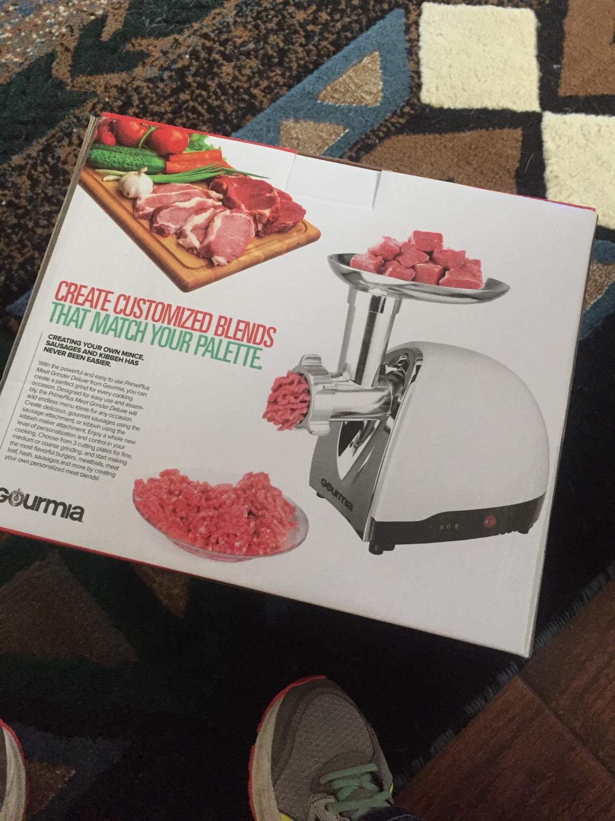 Gourmia Electric Meat Grinder – 500W Commercial Grade Meat Processor with Sausage Stuffer, 3 Stainless Steel Grind Plates Fine to Coarse, Stainless Steel customer photo 1