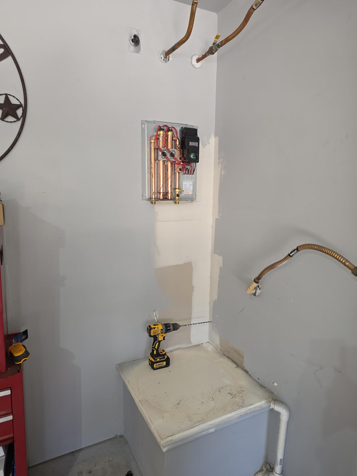 Rheem 18kW 240V Tankless Electric Water Heater, Gray customer photo 1