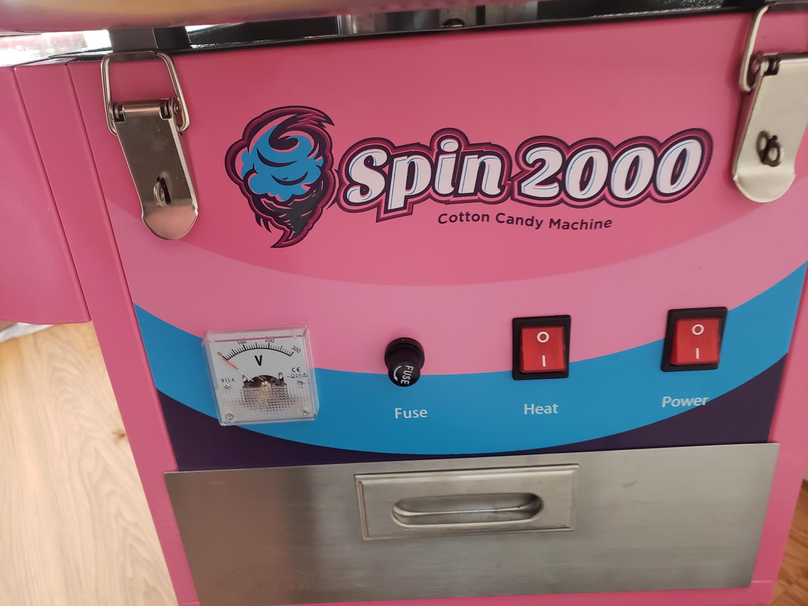 Olde Midway Cotton Candy Machine Cart, SPIN-2000 Electric Candy Floss Maker, Commercial-Grade customer photo 2