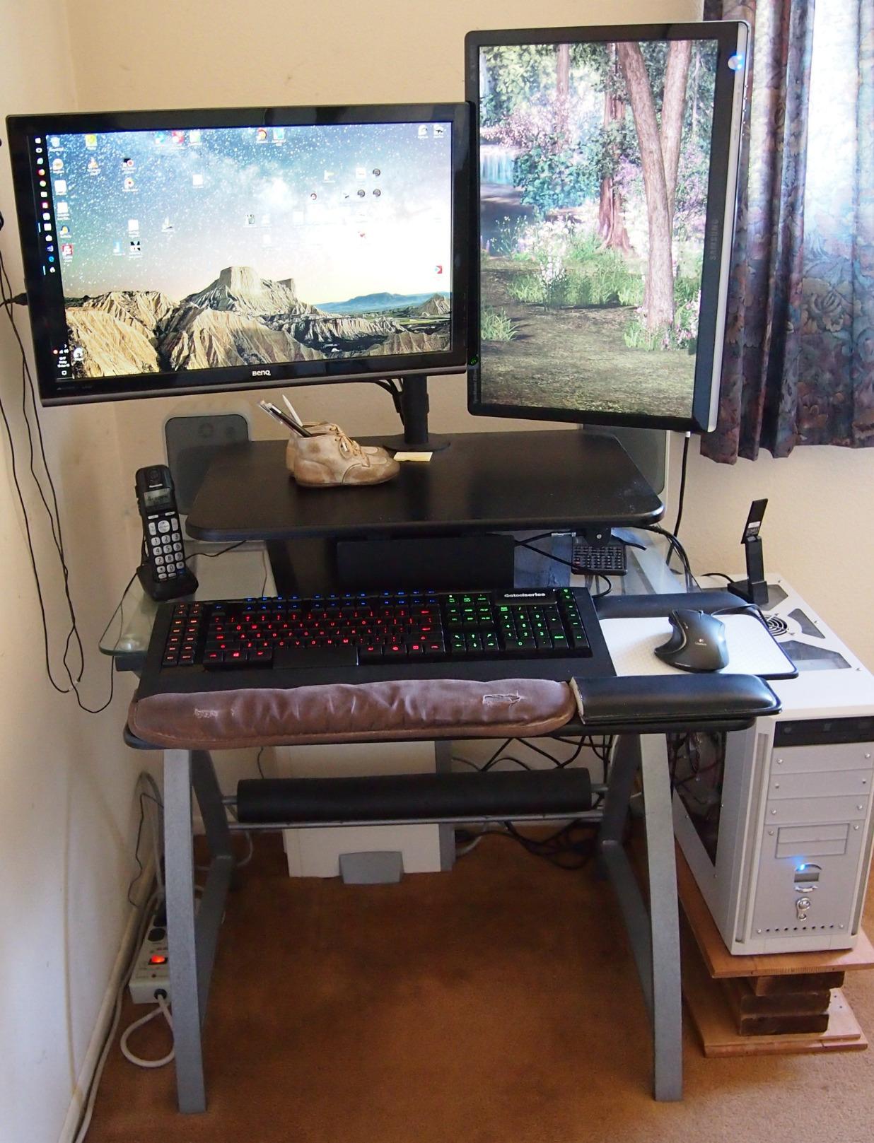 Mount-It! Standing Desk Converter, Stand Up Desk Riser with Dual Monitor Mount, Adjustable Workstation in Black, Top Platform 23
