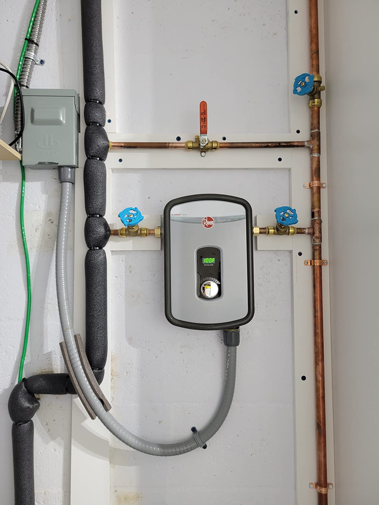 Rheem 240V Heating Chamber RTEX-13 Residential Tankless Water Heater, GRAY customer photo 1
