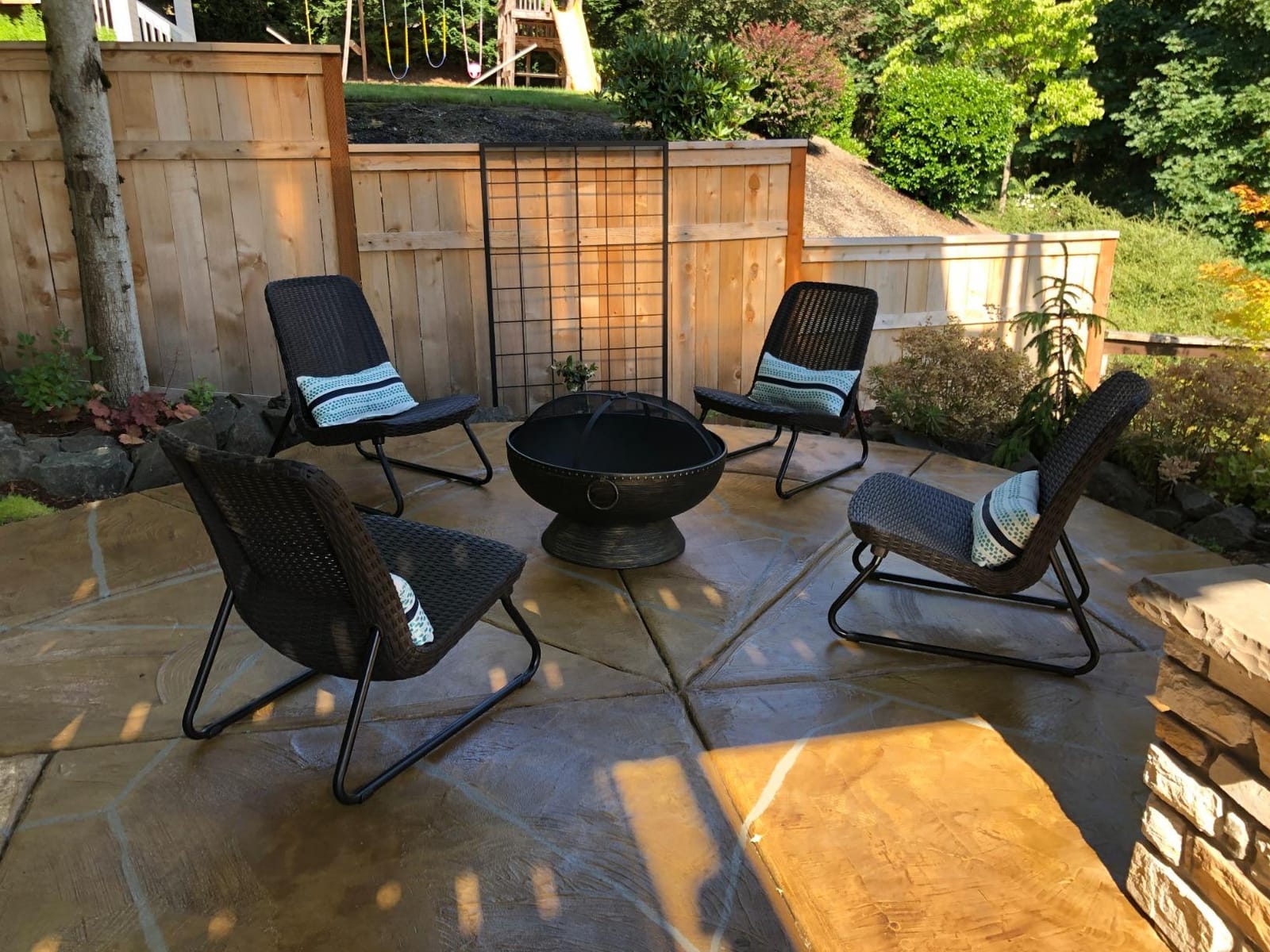 Keter Rio 3 Piece Resin Wicker Patio Furniture Set with Side Table and Outdoor Chairs for Front Porch and Backyard Decor, Dark Grey customer photo 1