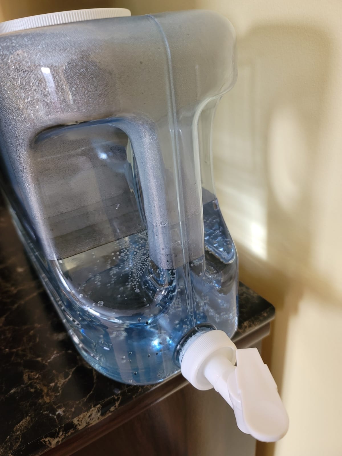 Arrow Oasis Drink Dispenser for Fridge, 2.5 Gallon - Plastic Beverage Dispenser with Spigot - Clear Space-Saving Design with Handle - Ideal for Water, Juice & Iced Tea - BPA Free - Made in USA customer photo 1