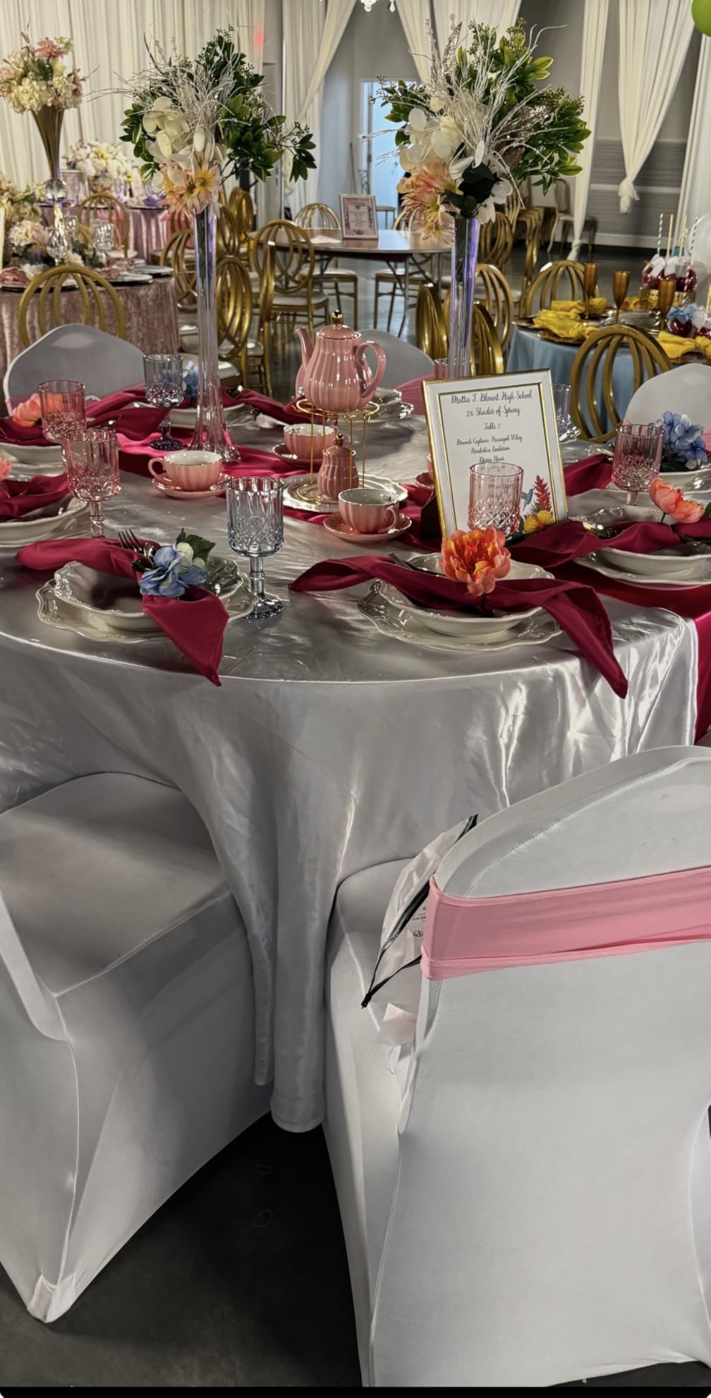 Gee Di Moda Cloth Napkins - 17 x 17 Inch White Dinner Napkins - Set of 12 Soft & Absorbent Washable Fabric Cloth Table Napkins with Hemmed Edges for Hotel Restaurant, Holiday Parties & Wedding customer photo 2