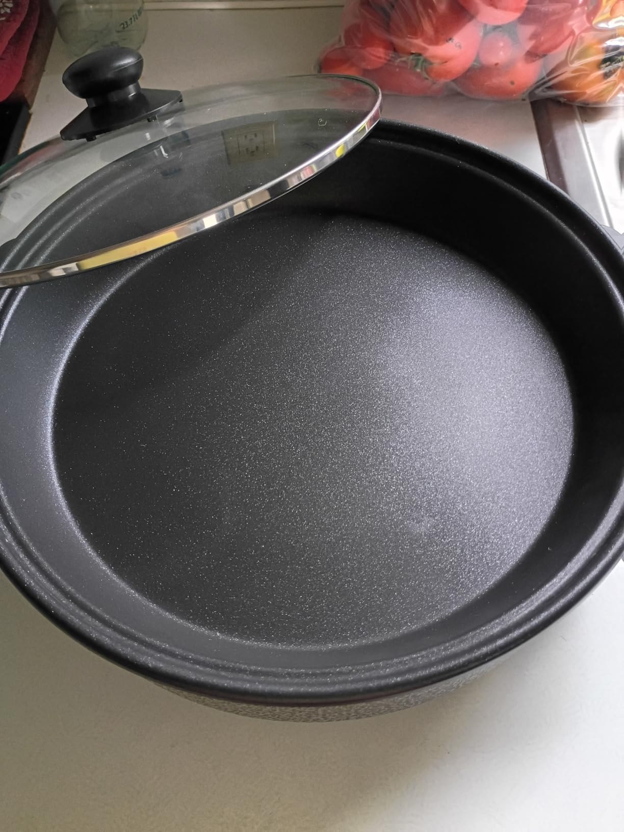 OVENTE Electric Wok with Nonstick Coating 13 Inch Skillet, Black SK3113B customer photo 2