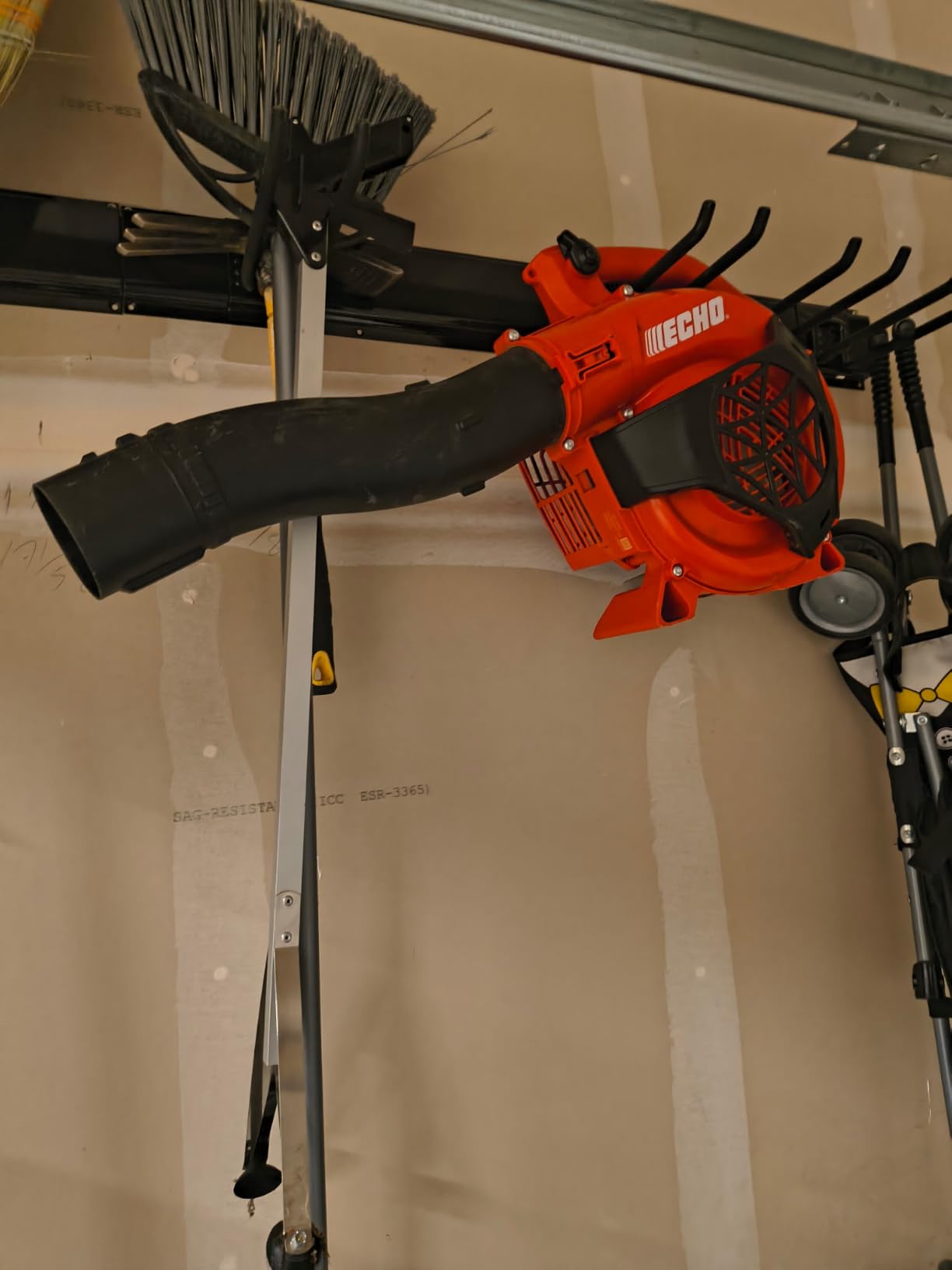 ECHO PB-2520 25.4cc Handheld Leaf Blower customer photo 2