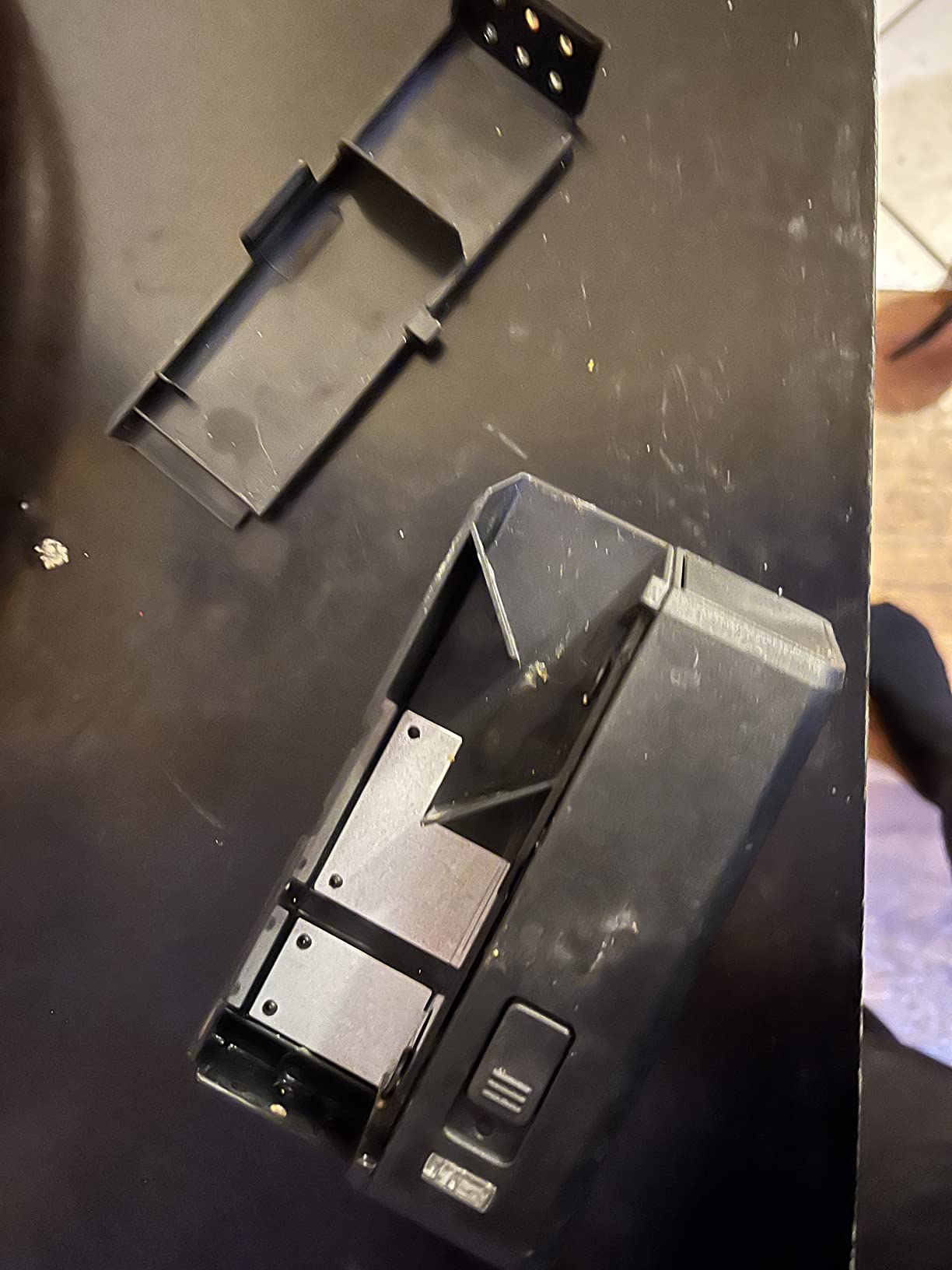 Victor M250S Indoor Humane Electronic Mouse Trap - No Touch, No See Electric Instant Kill Mouse Trap - 4 Traps customer photo 1