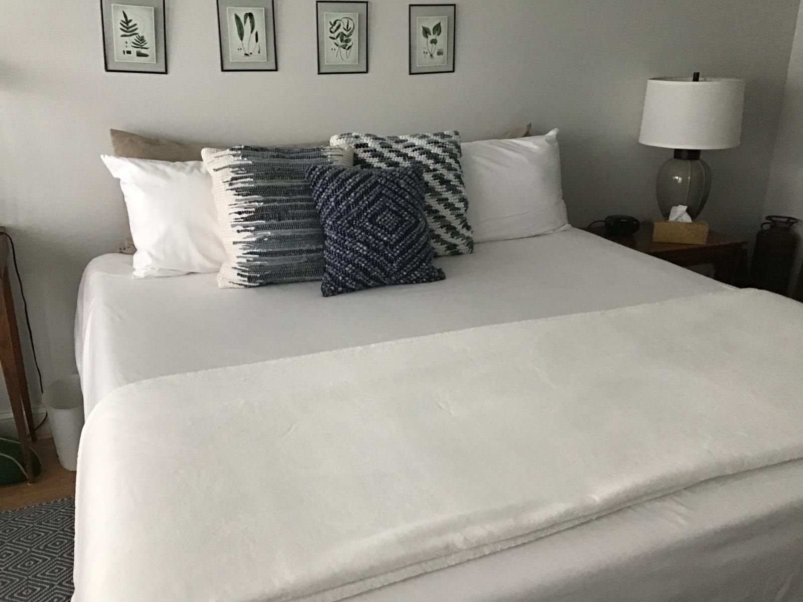 California Design Den Luxury King Duvet Cover Set, White customer photo 2