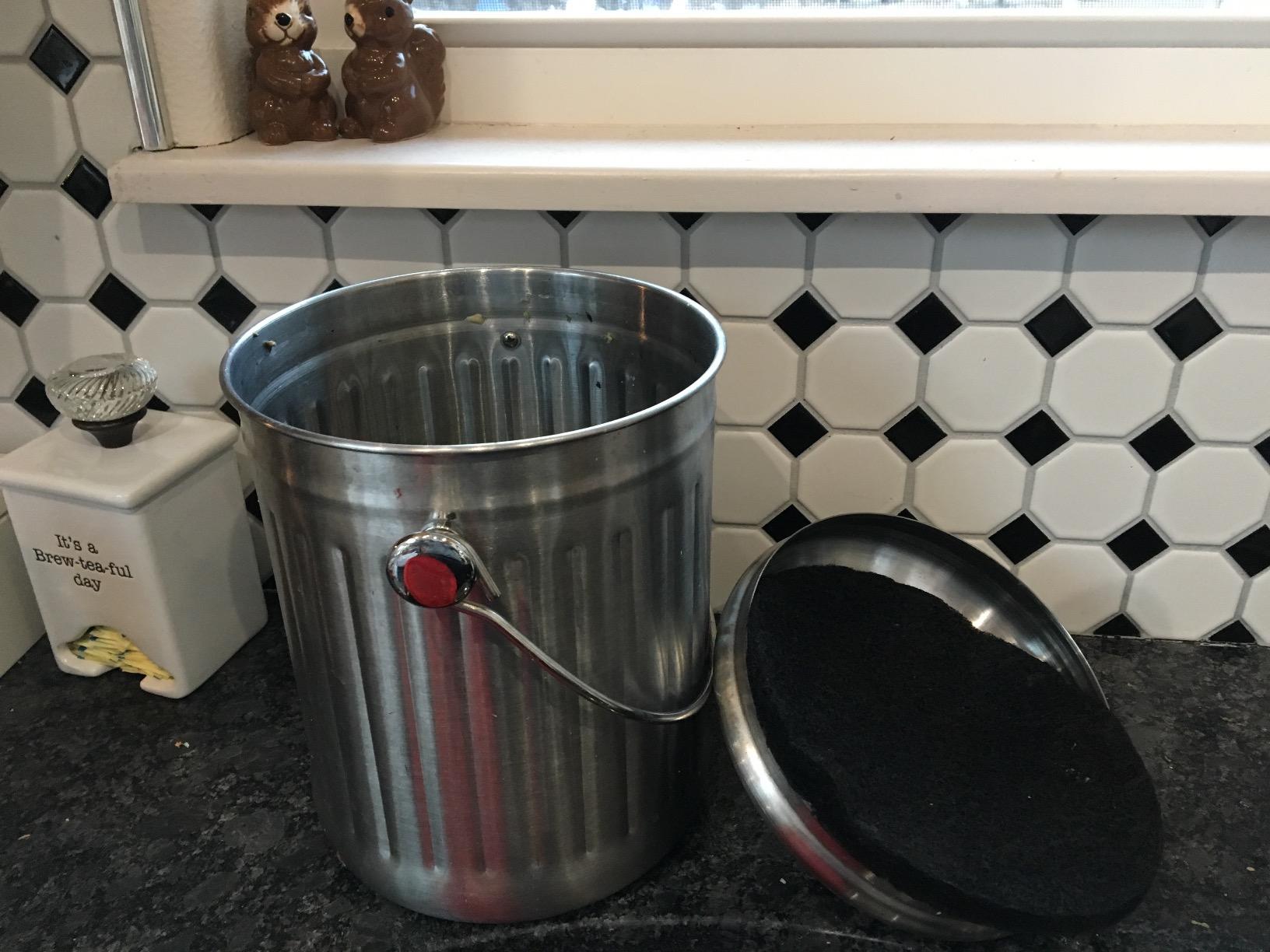 ENLOY Kitchen Countertop Compost Bin 1.3 Gallon, Stainless Steel, Silver customer photo 2