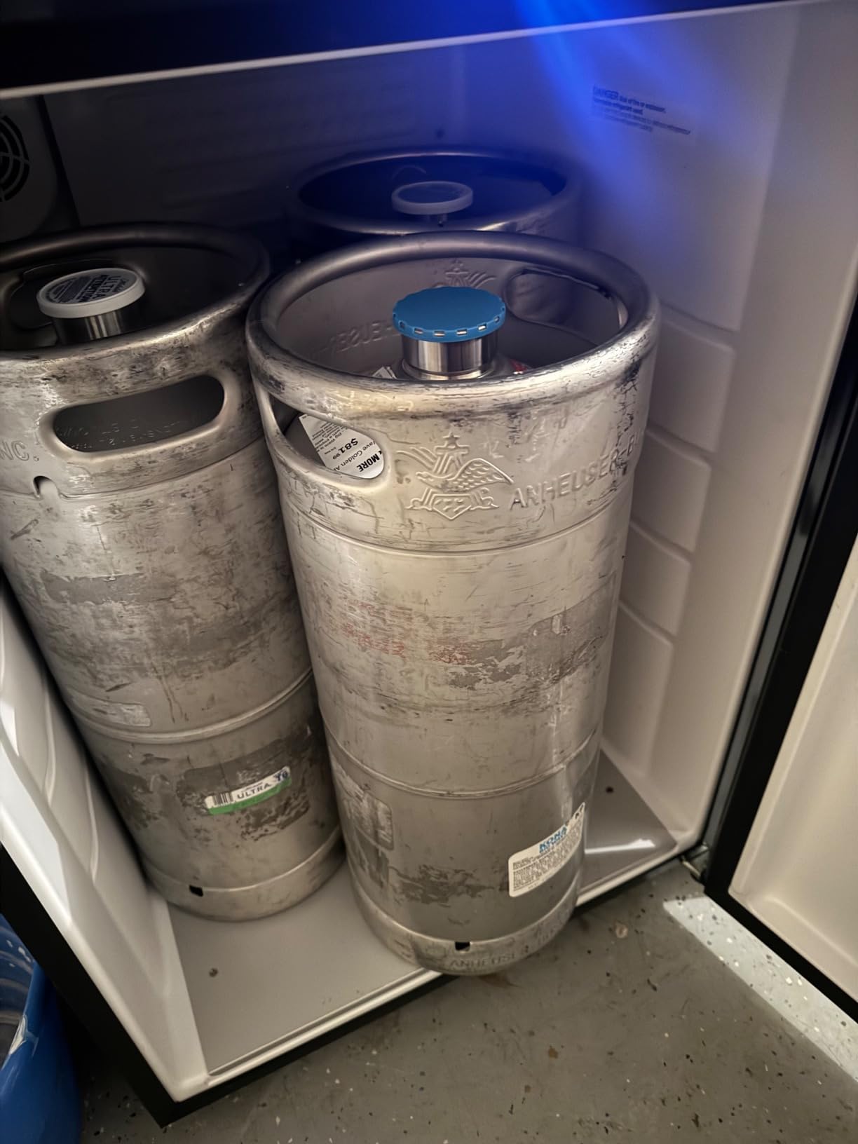 EdgeStar BR3002 24 Inch Wide Kegerator Conversion Refrigerator for Full Size Kegs with Deep Chill Mode - Black customer photo 1