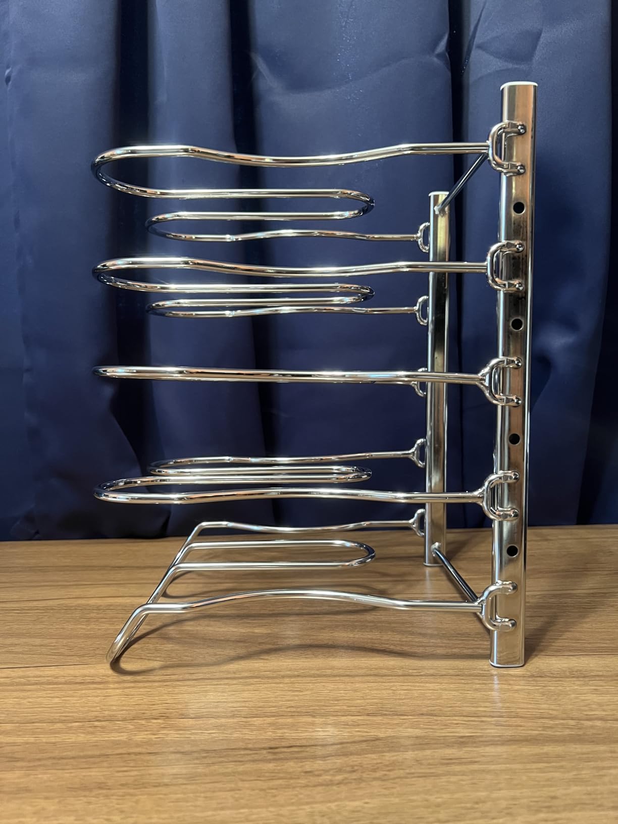 CAXXA Heavy Duty Pan Rack, Pot Lid Rack, Kitchen Cabinet Pantry Cookware Organizer Rack Holder with 5 Adjustable Dividers, Chrome customer photo 1
