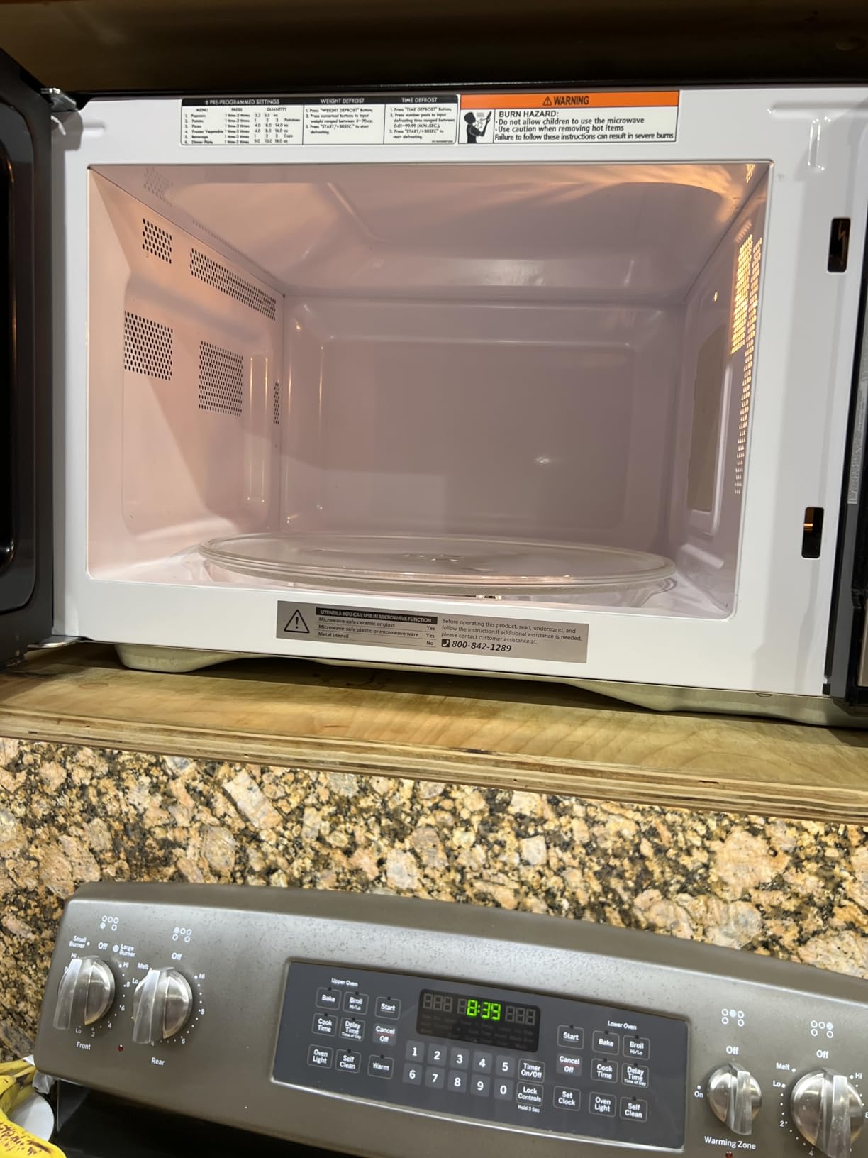 BLACK+DECKER Microwave Oven Countertop, 1.1 Cu.Ft, 1000W, Stainless Steel customer photo 2