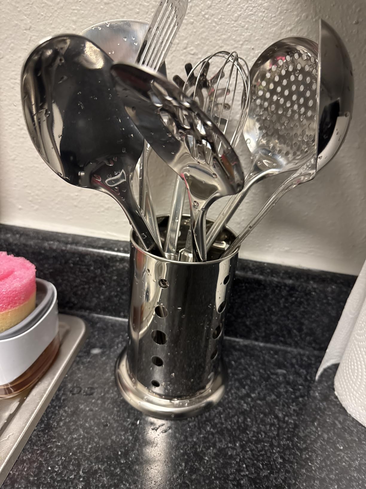 Berglander Cooking Utensil Set 8 Piece, Stainless Steel Kitchen Tool Set with Stand,Cooking Utensils, Slotted Tuner, Ladle, Skimmer, Serving Spoon, Pasta Server,Potato Maseher, Egg Whisk. (8 Pieces) customer photo 2